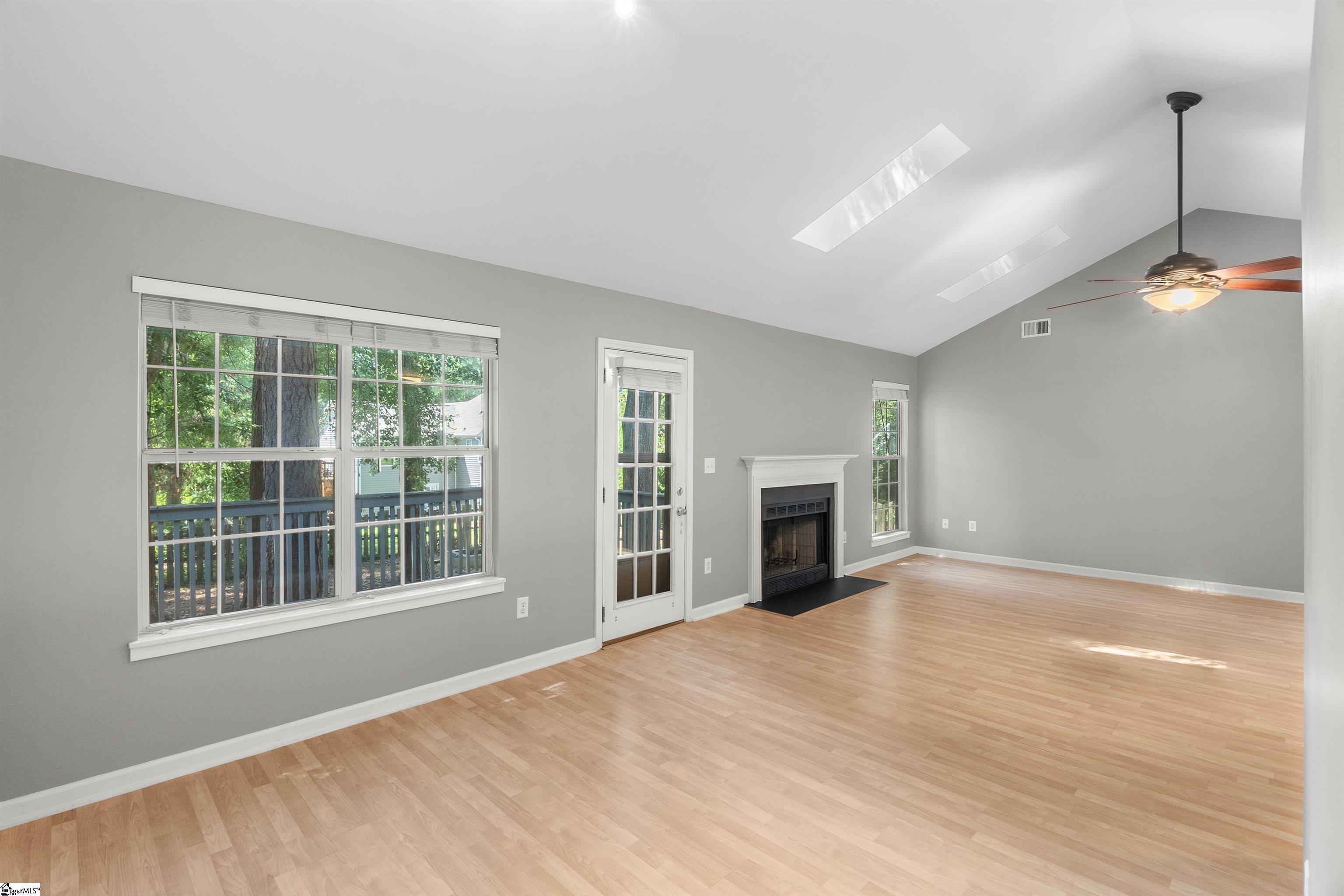 103 Loden Court Property Photo 8