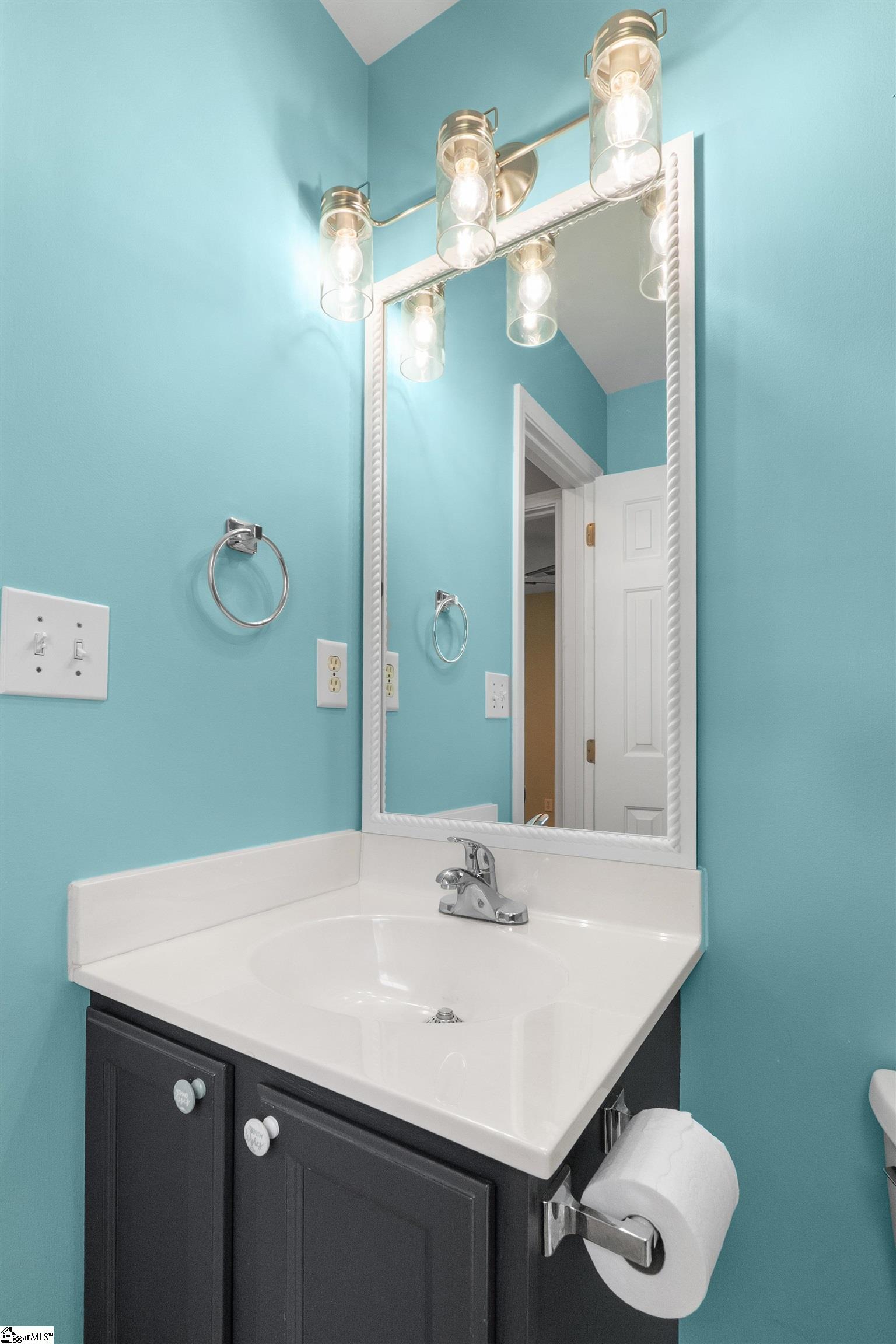 103 Loden Court Property Photo 28