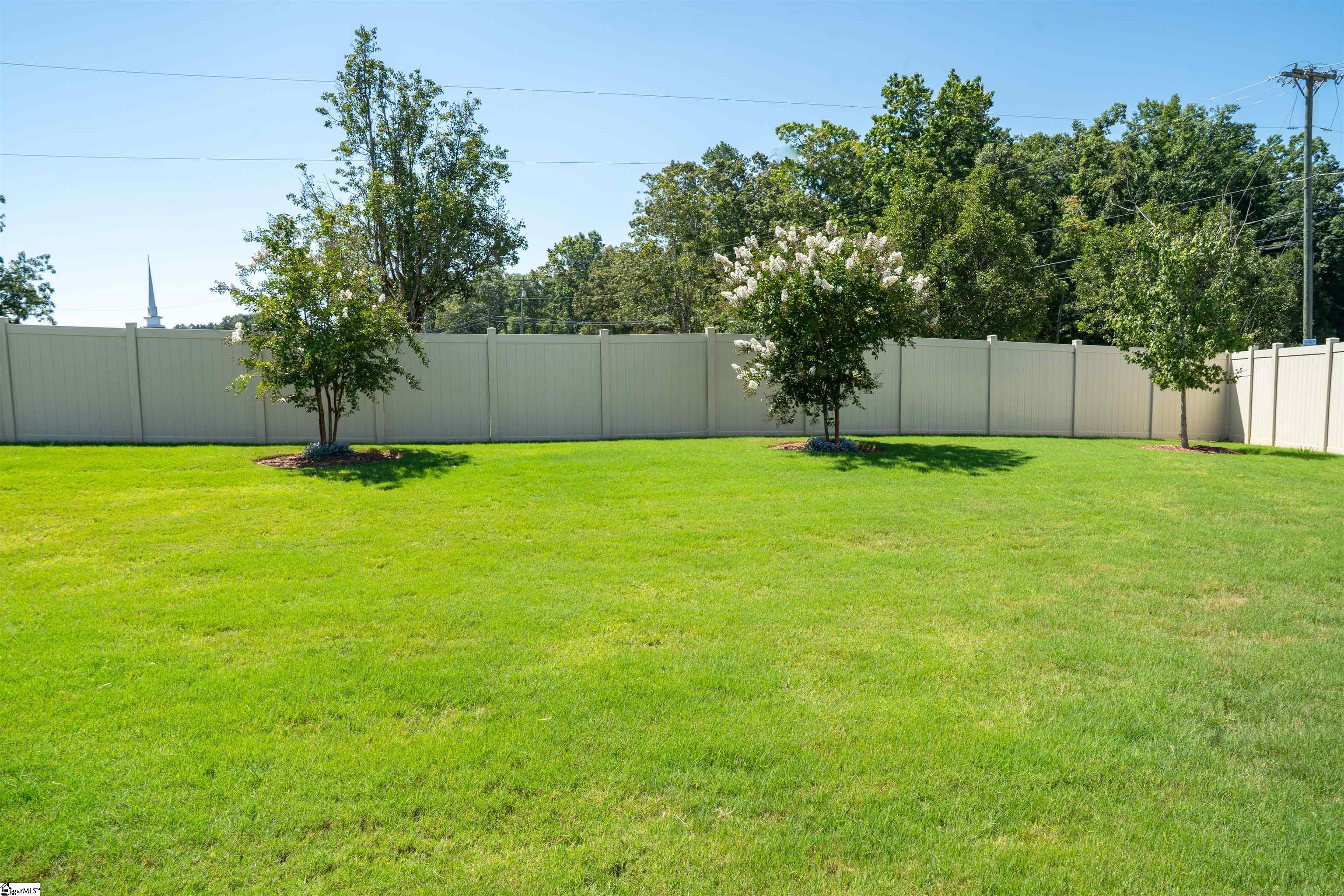 303 Splendid Place Property Photo 8