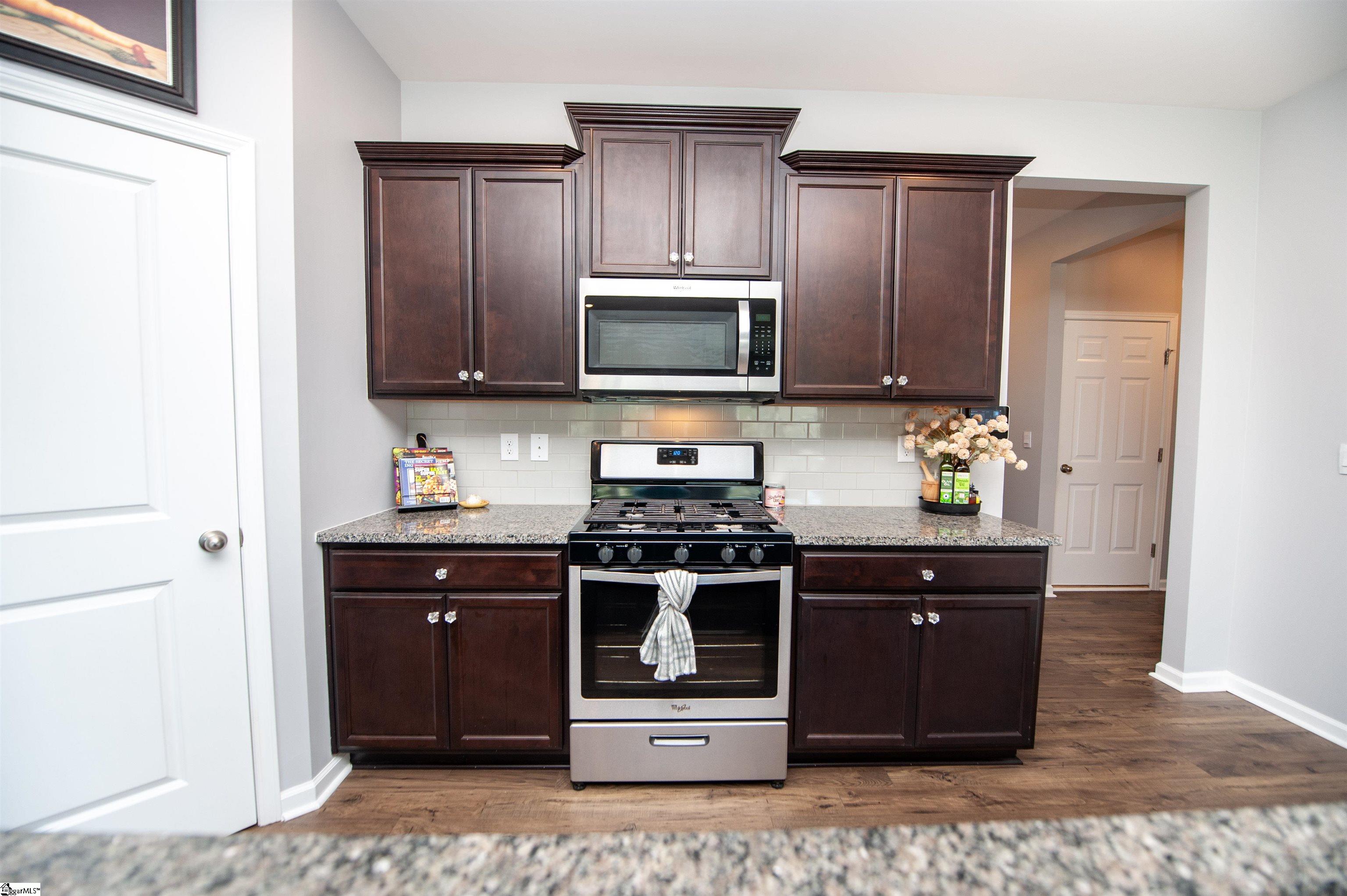 303 Splendid Place Property Photo 17