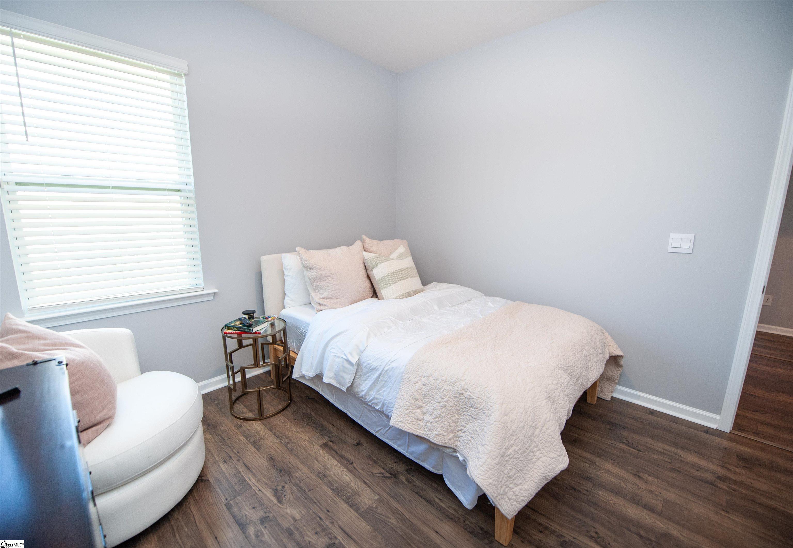 303 Splendid Place Property Photo 27