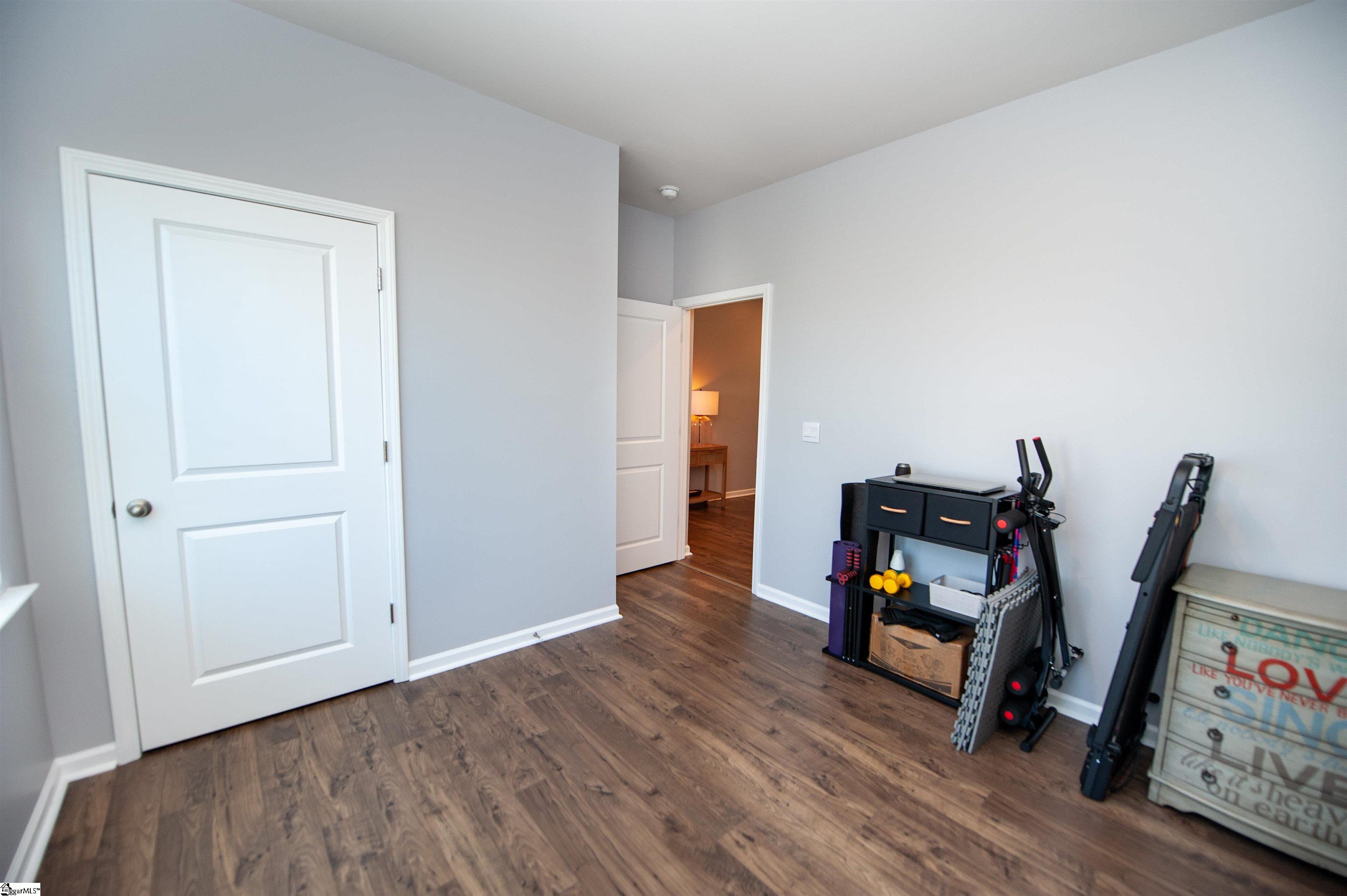 303 Splendid Place Property Photo 33