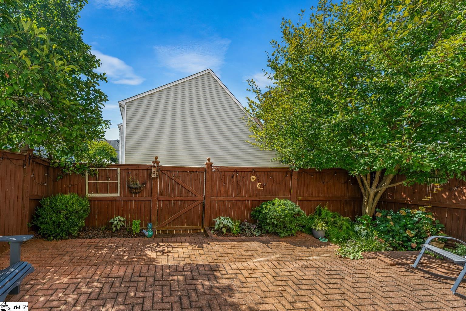 313 Claybrooke Drive Property Photo 33