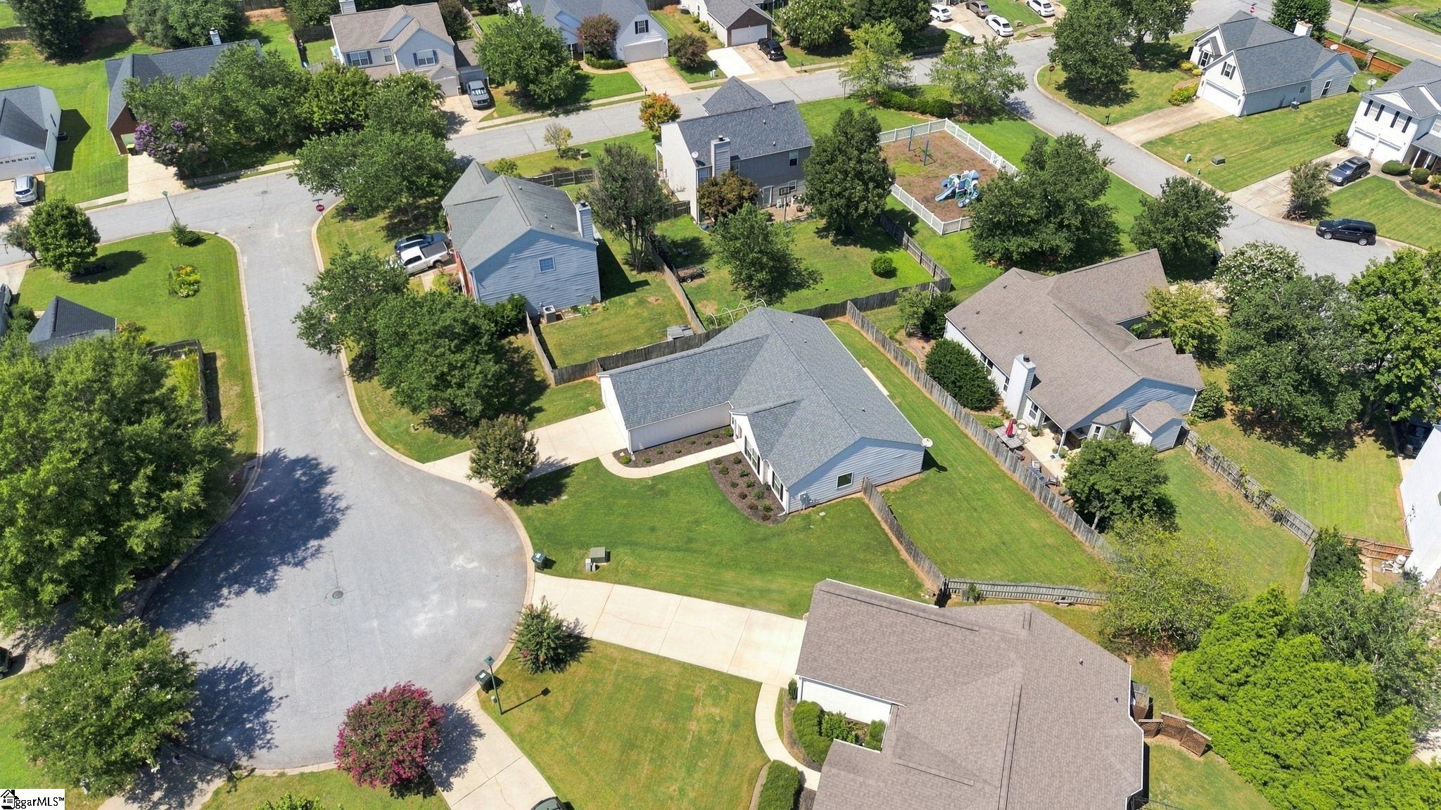 3 Buzzell Court Property Photo 2