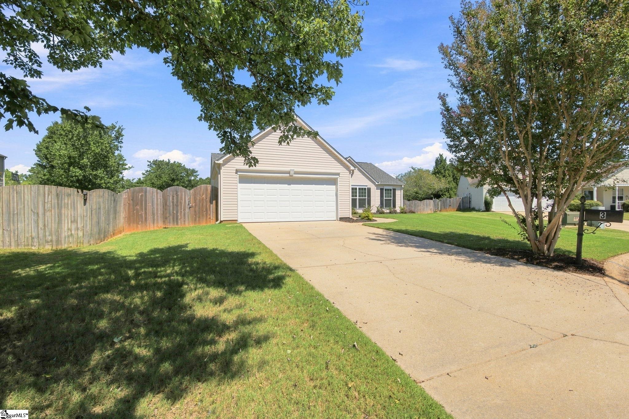 3 Buzzell Court Property Photo 5