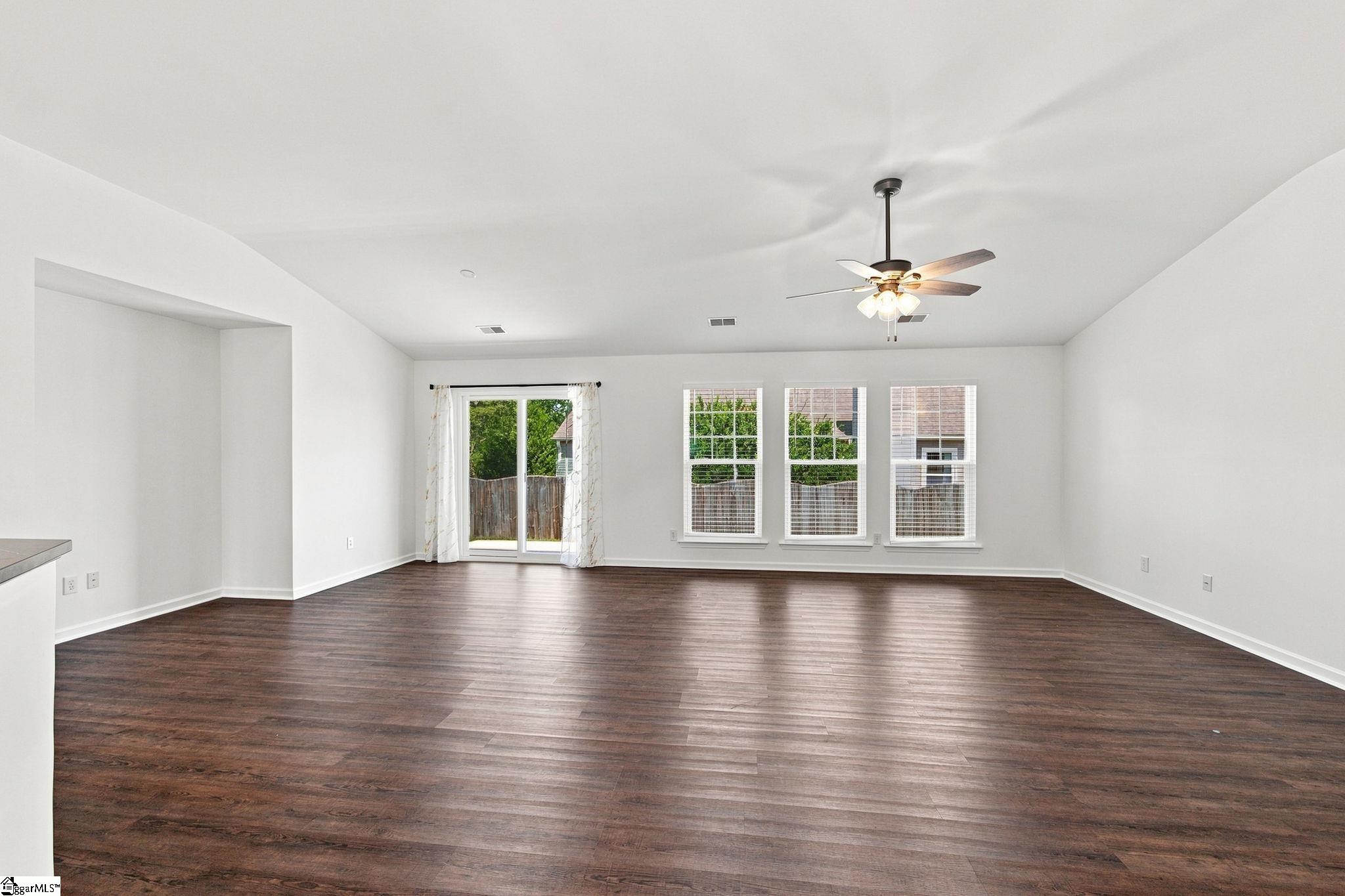 3 Buzzell Court Property Photo 7