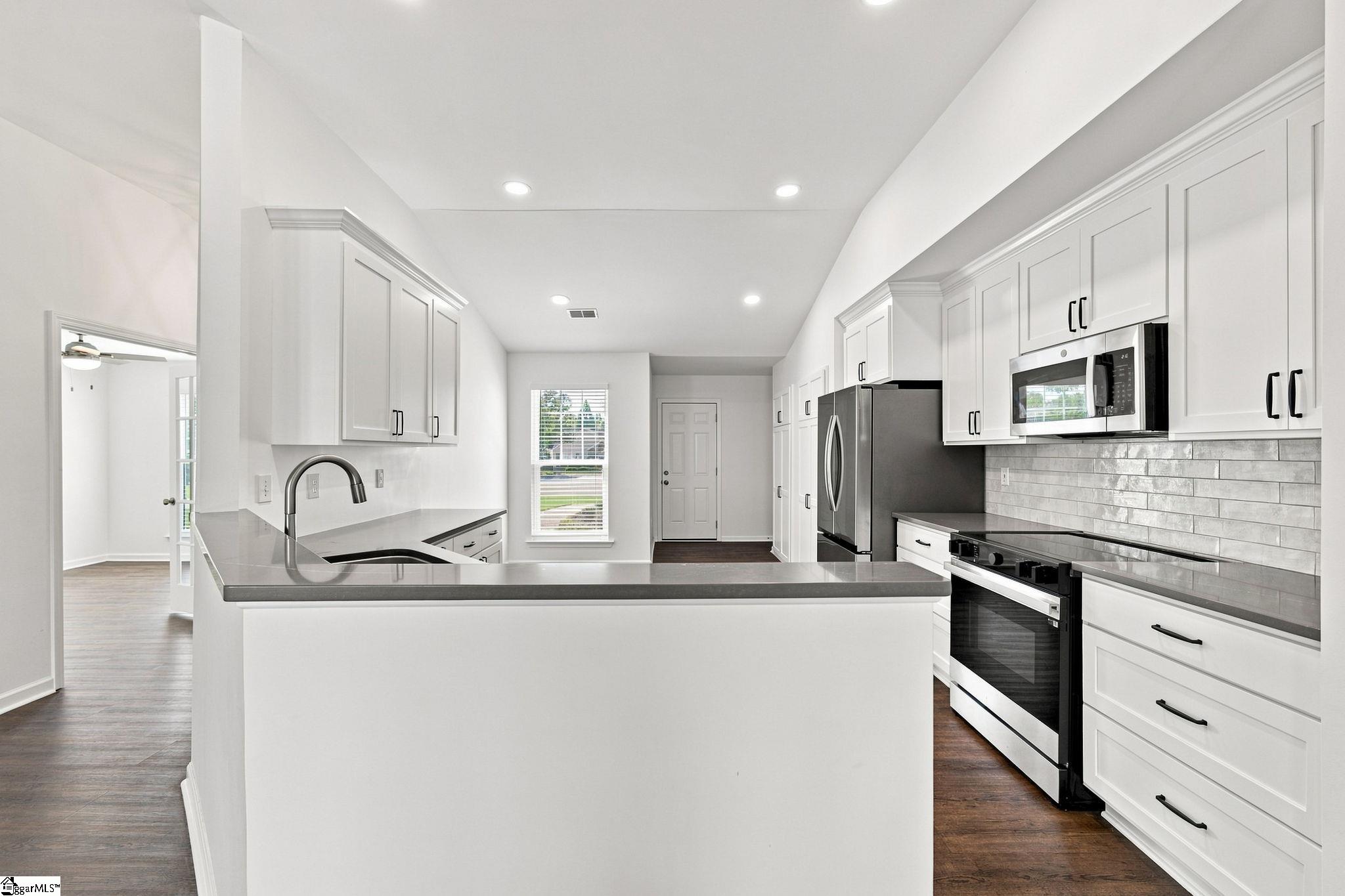 3 Buzzell Court Property Photo 13