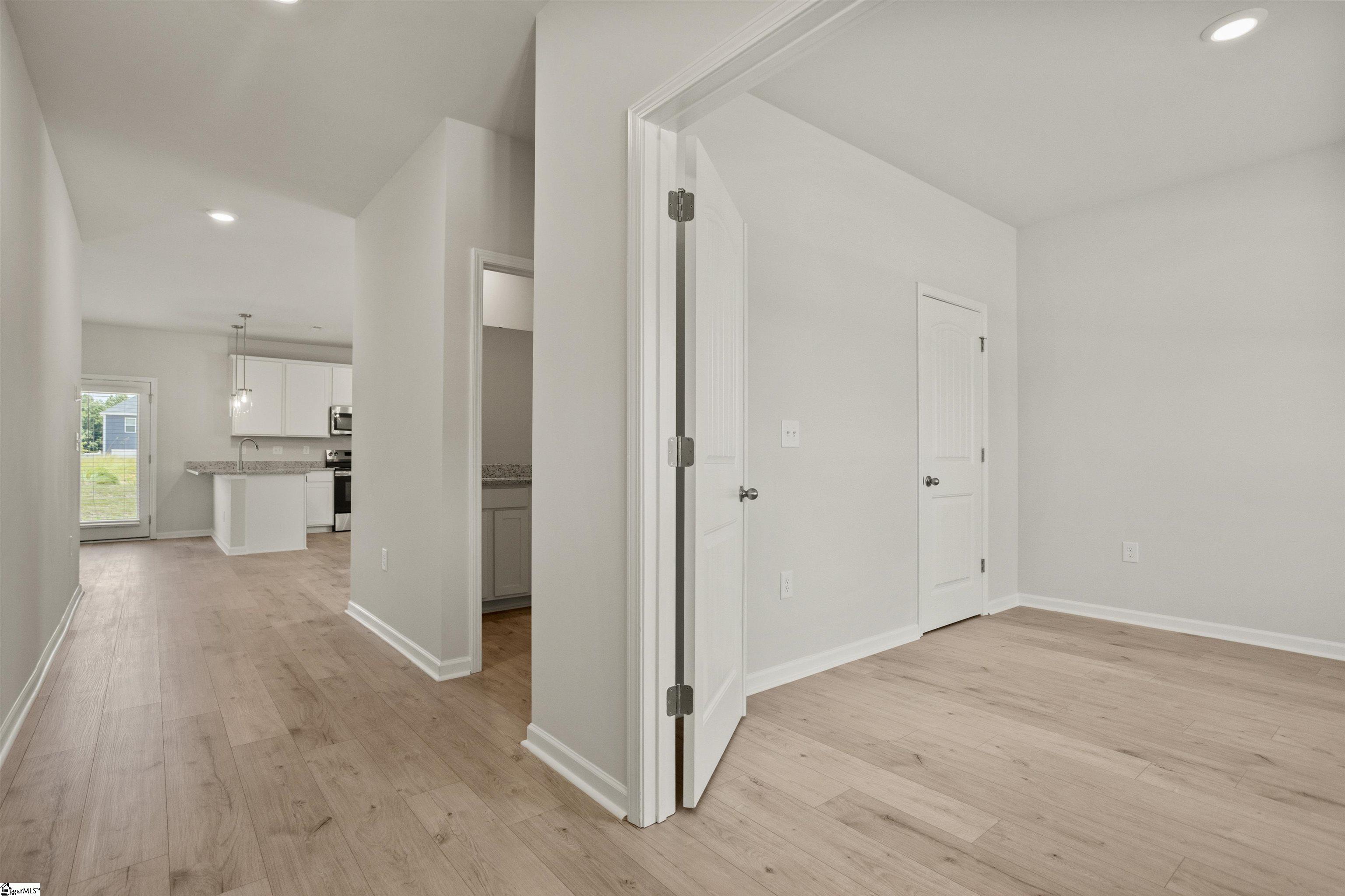 615 Silver Fir Street Property Photo 23