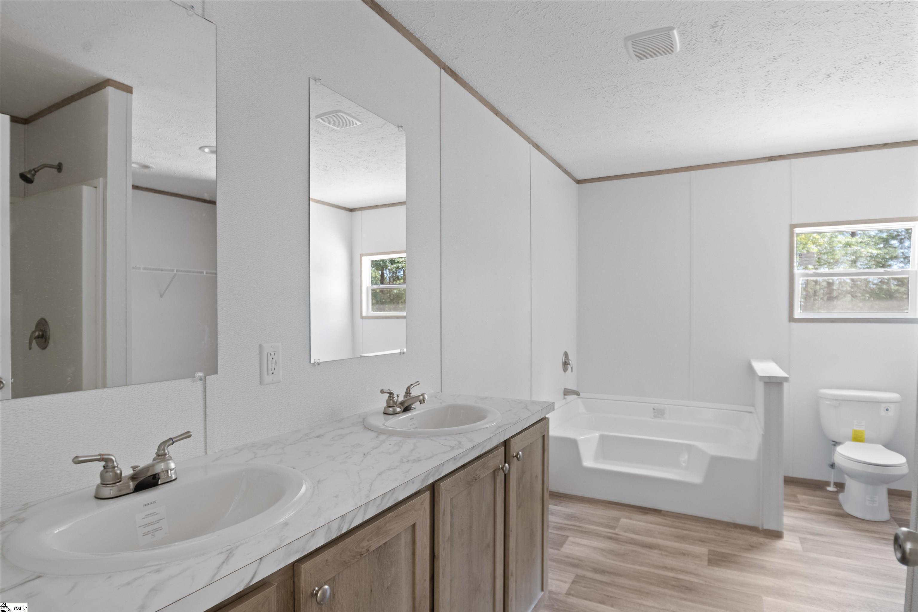 104 Sunny Meadow Way Property Photo 27
