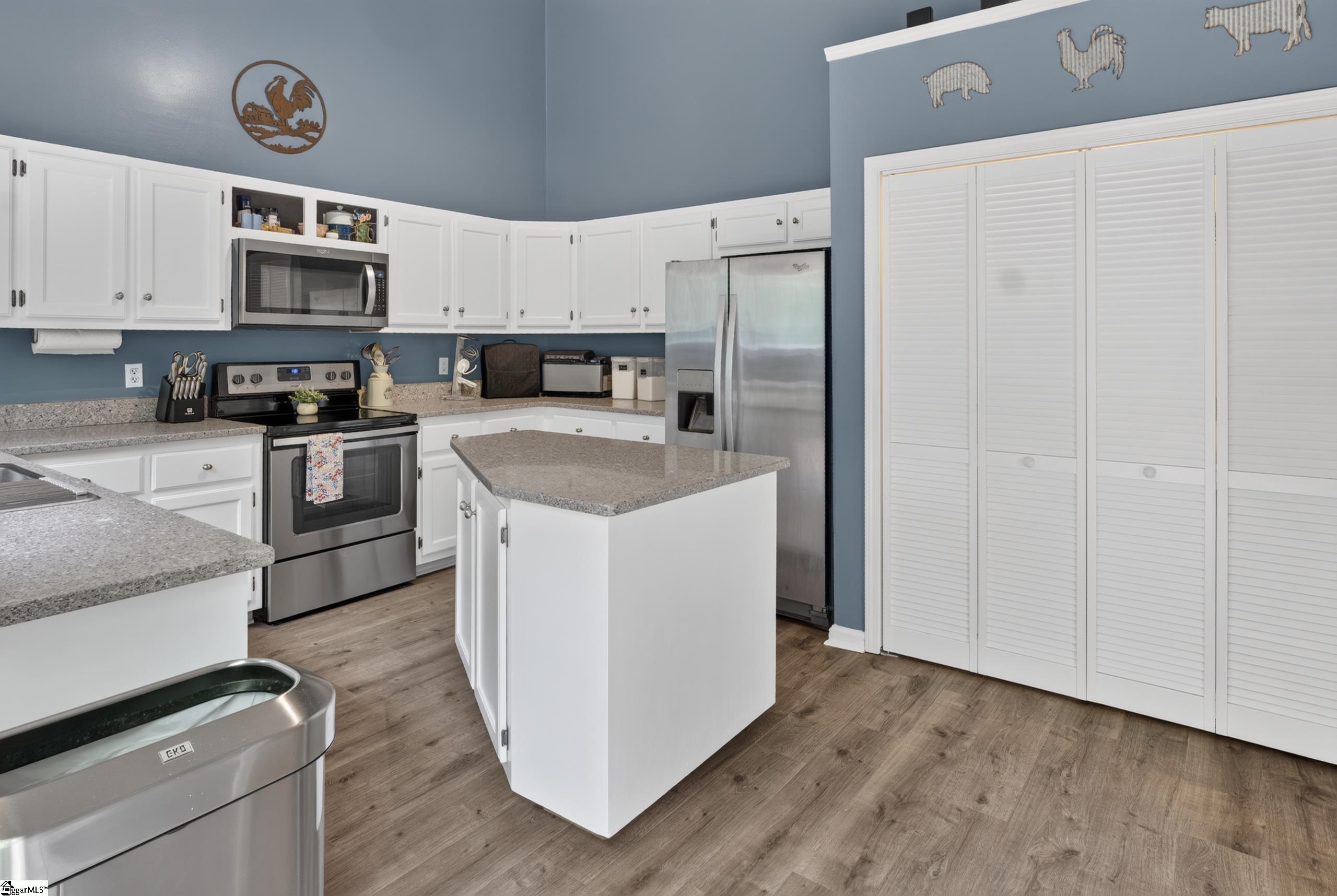 1509 Winding Way Property Photo 11