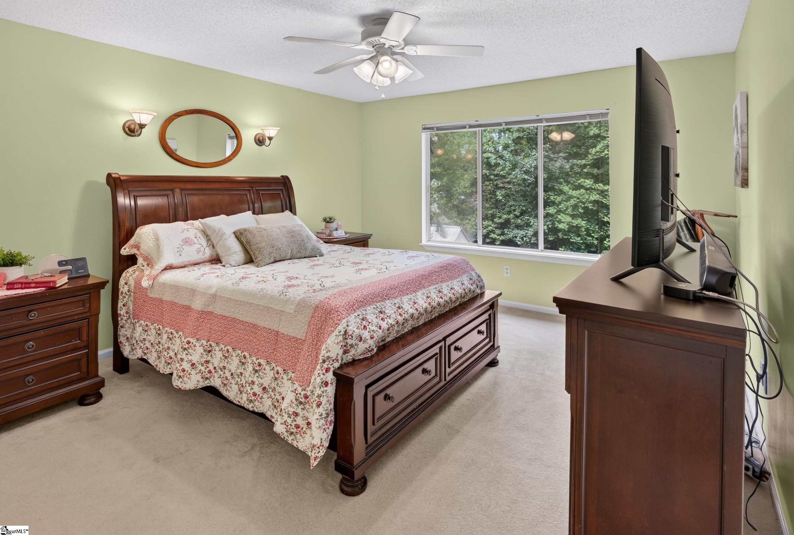 1509 Winding Way Property Photo 13