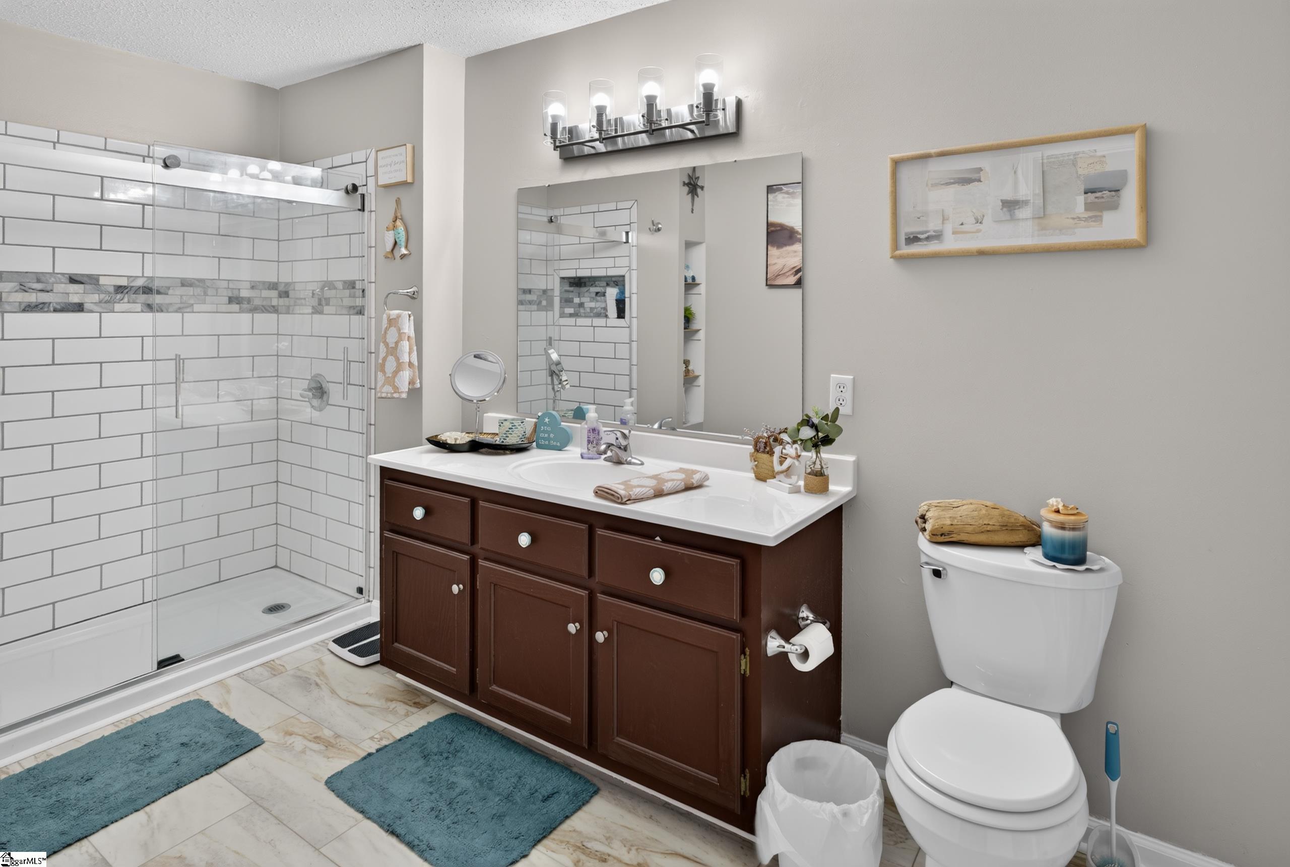 1509 Winding Way Property Photo 16
