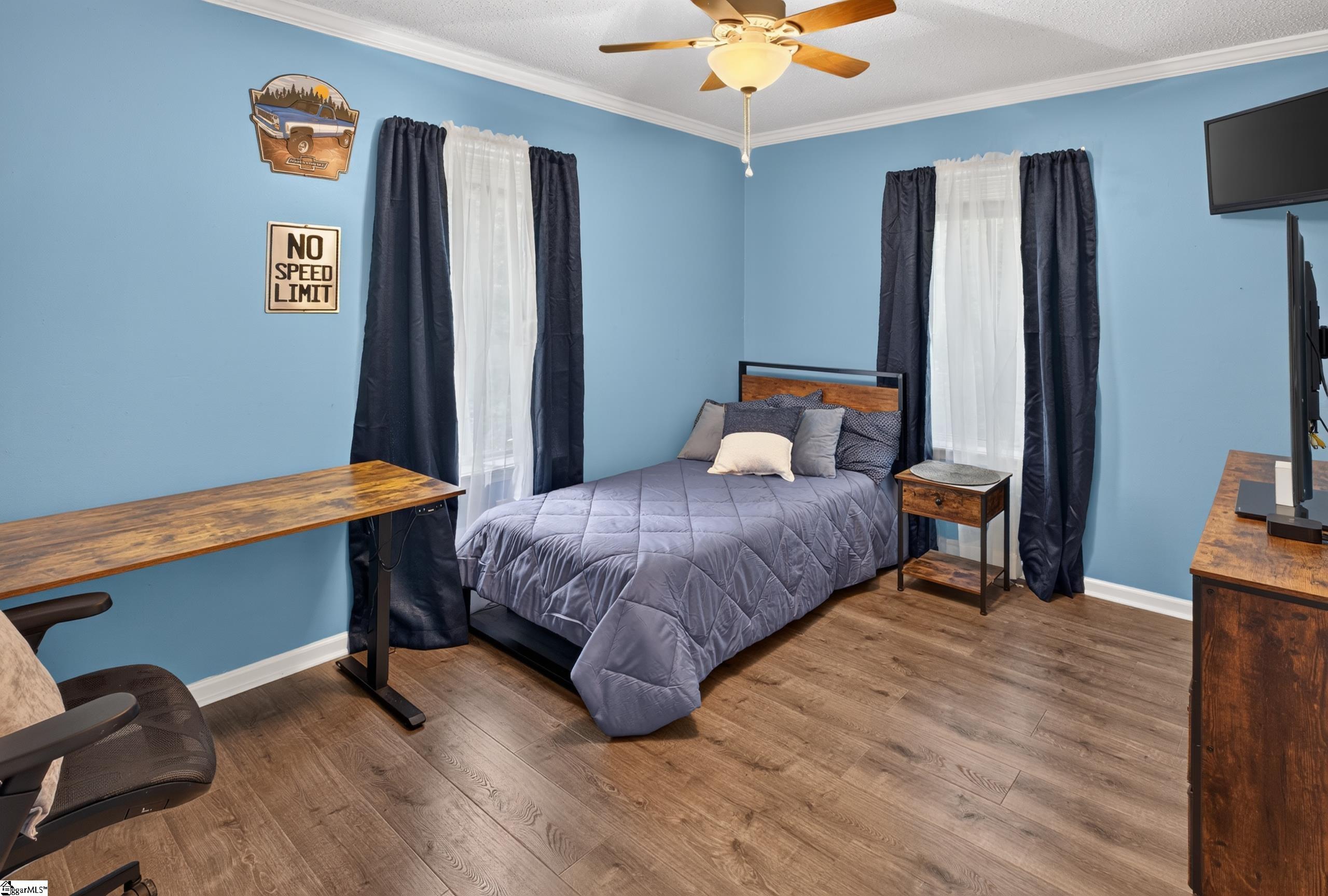 1509 Winding Way Property Photo 17