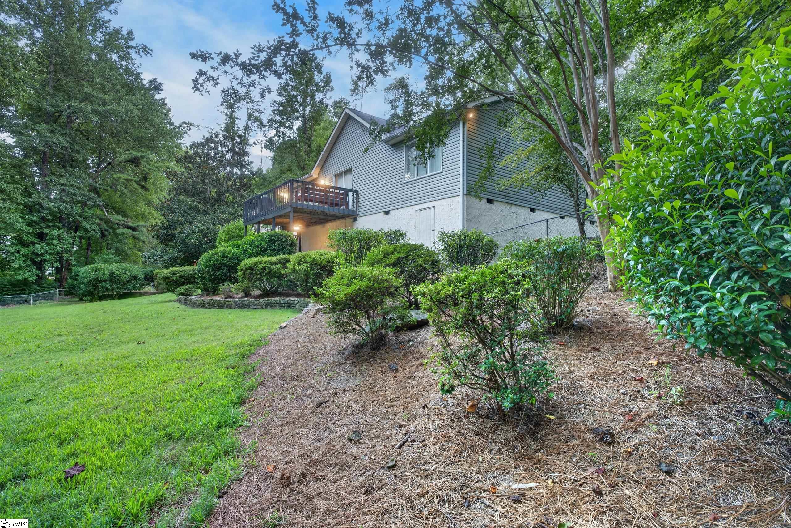 1509 Winding Way Property Photo 22