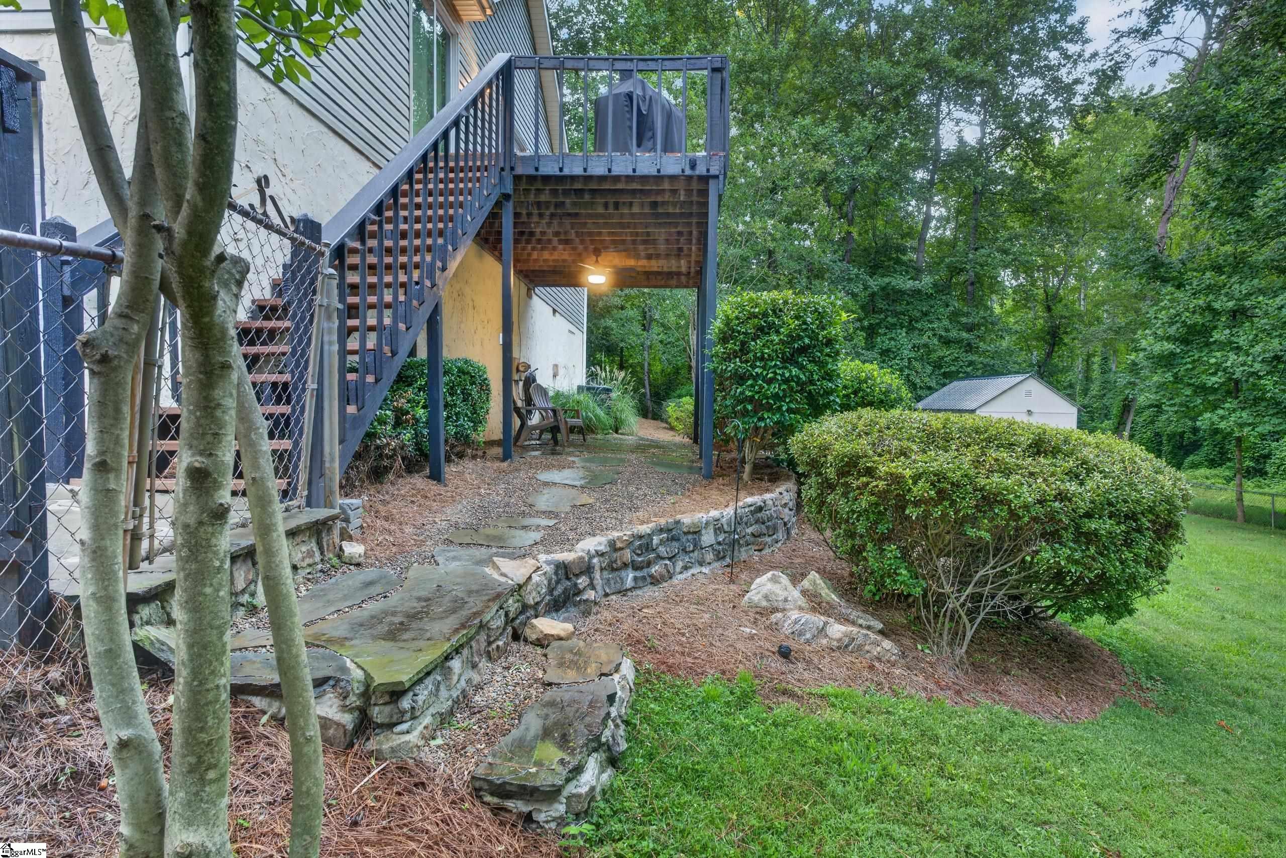 1509 Winding Way Property Photo 24