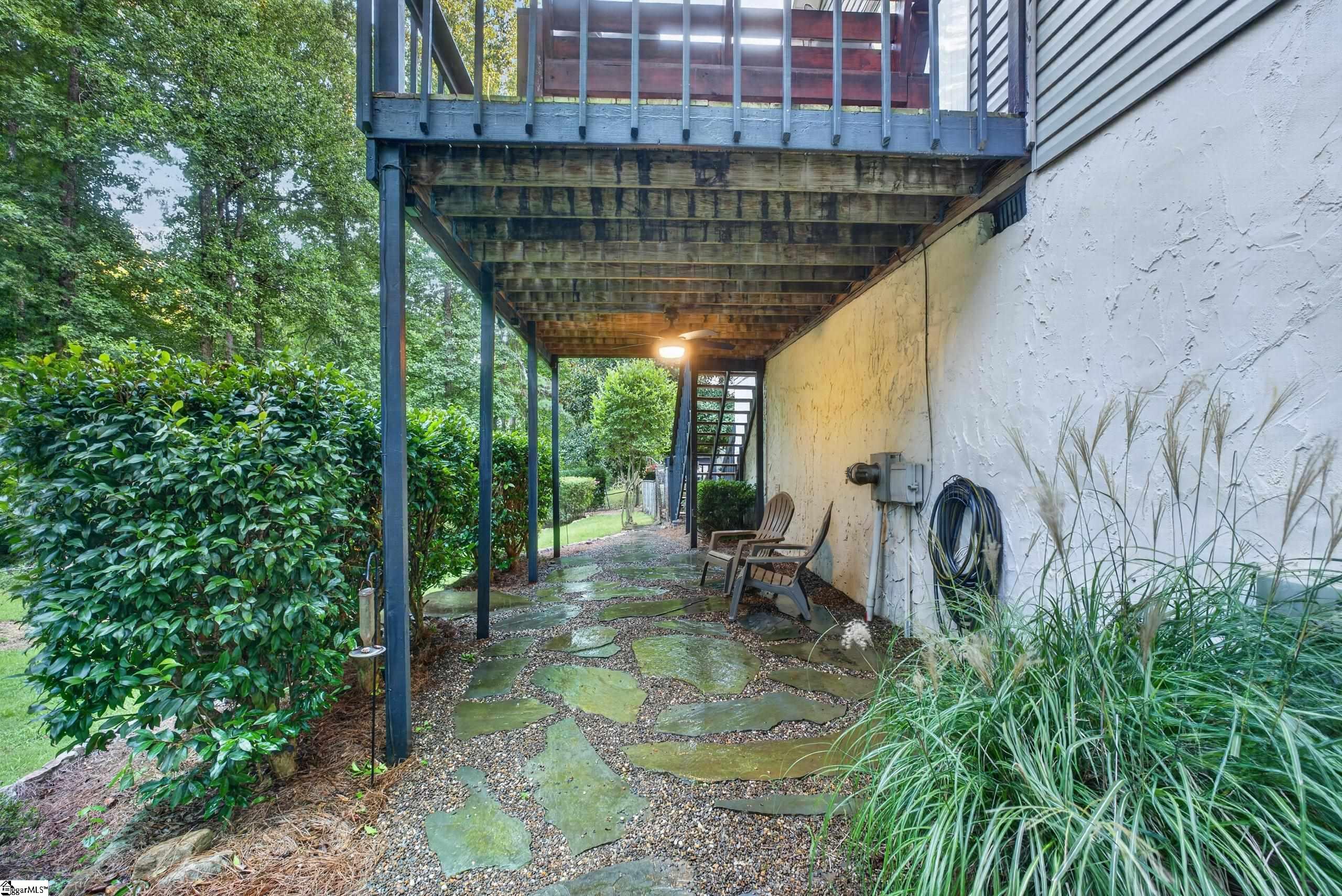 1509 Winding Way Property Photo 25