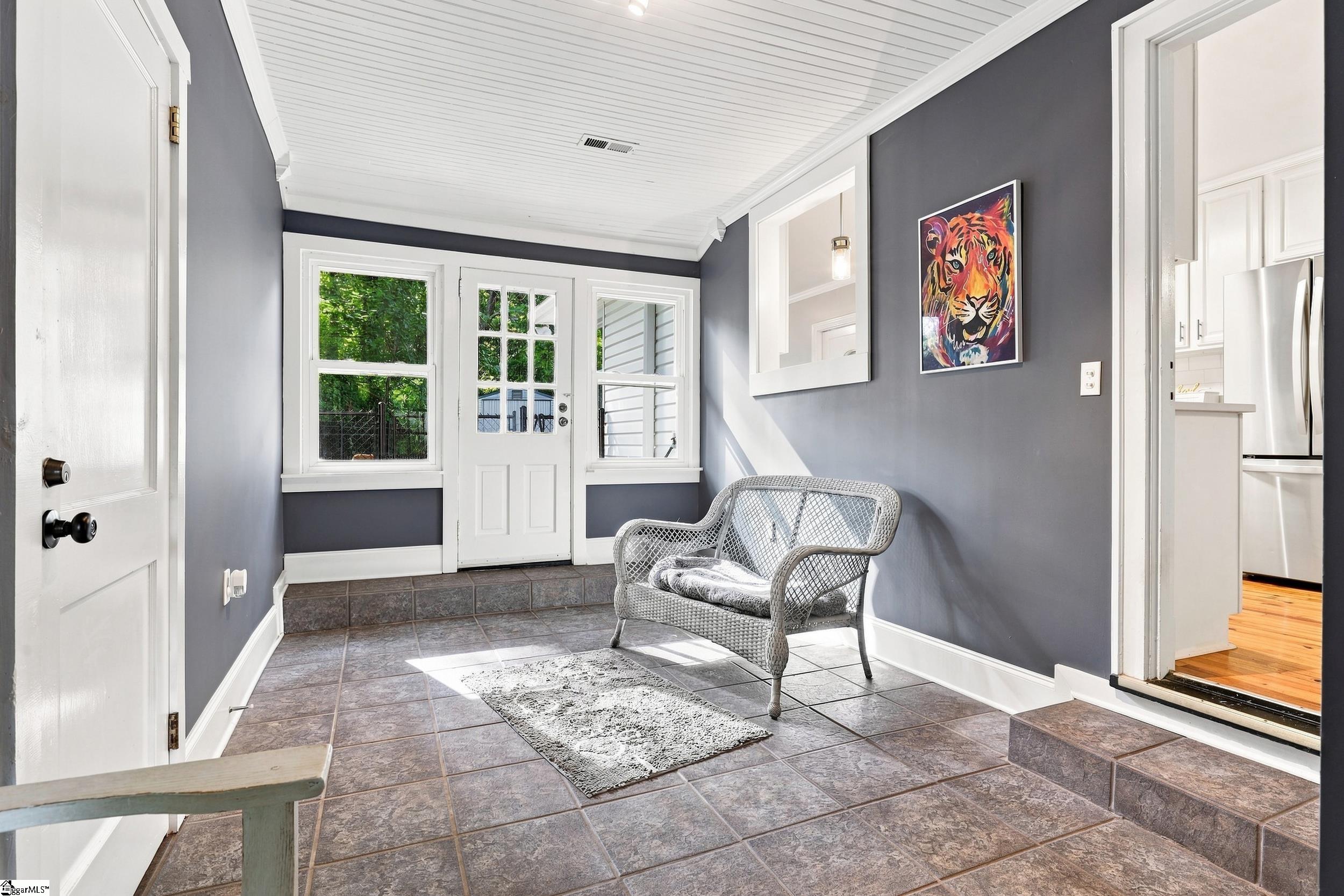 501 N B Street Property Photo 15