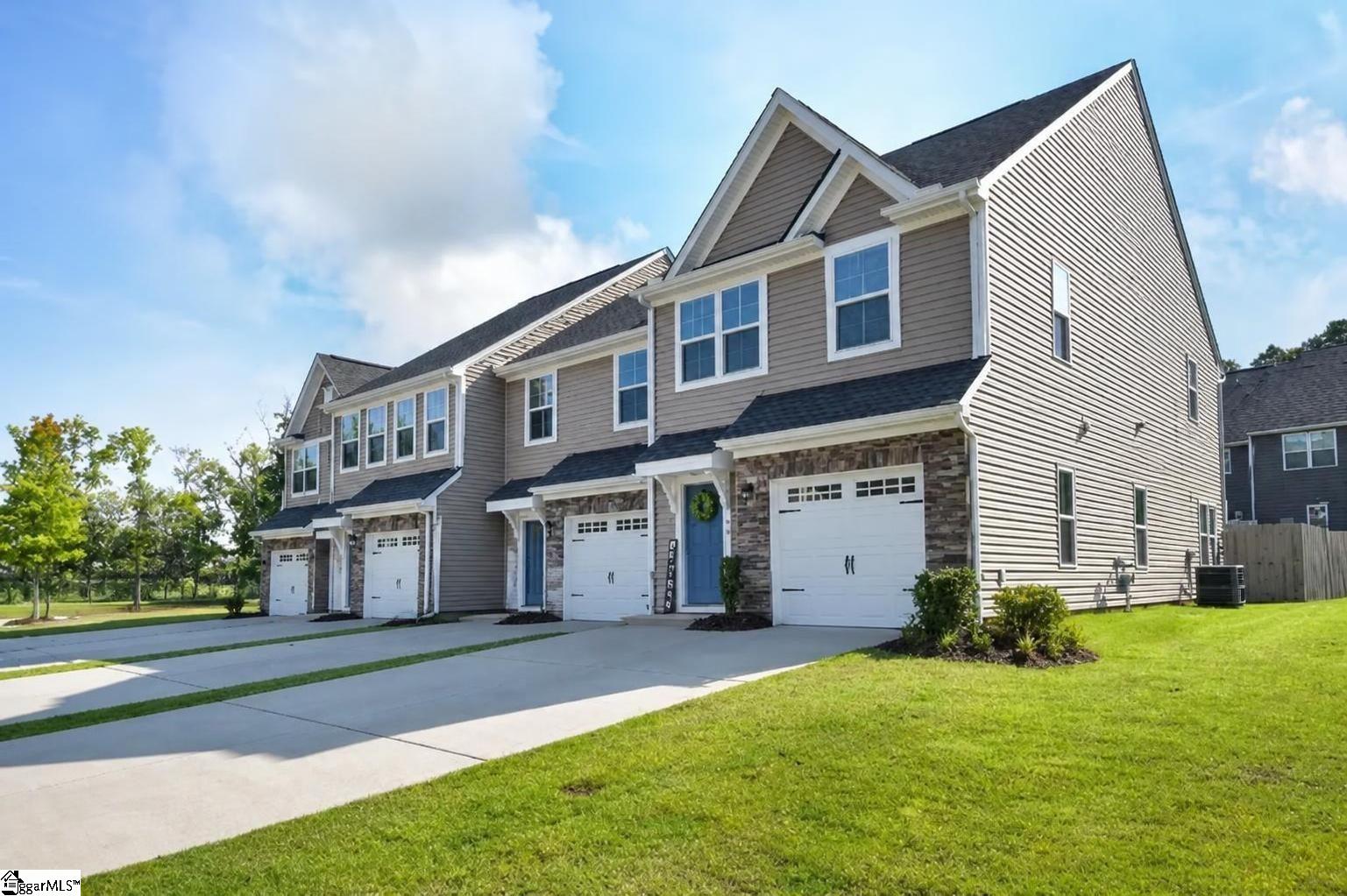 128 Lilywood Court Property Photo 3