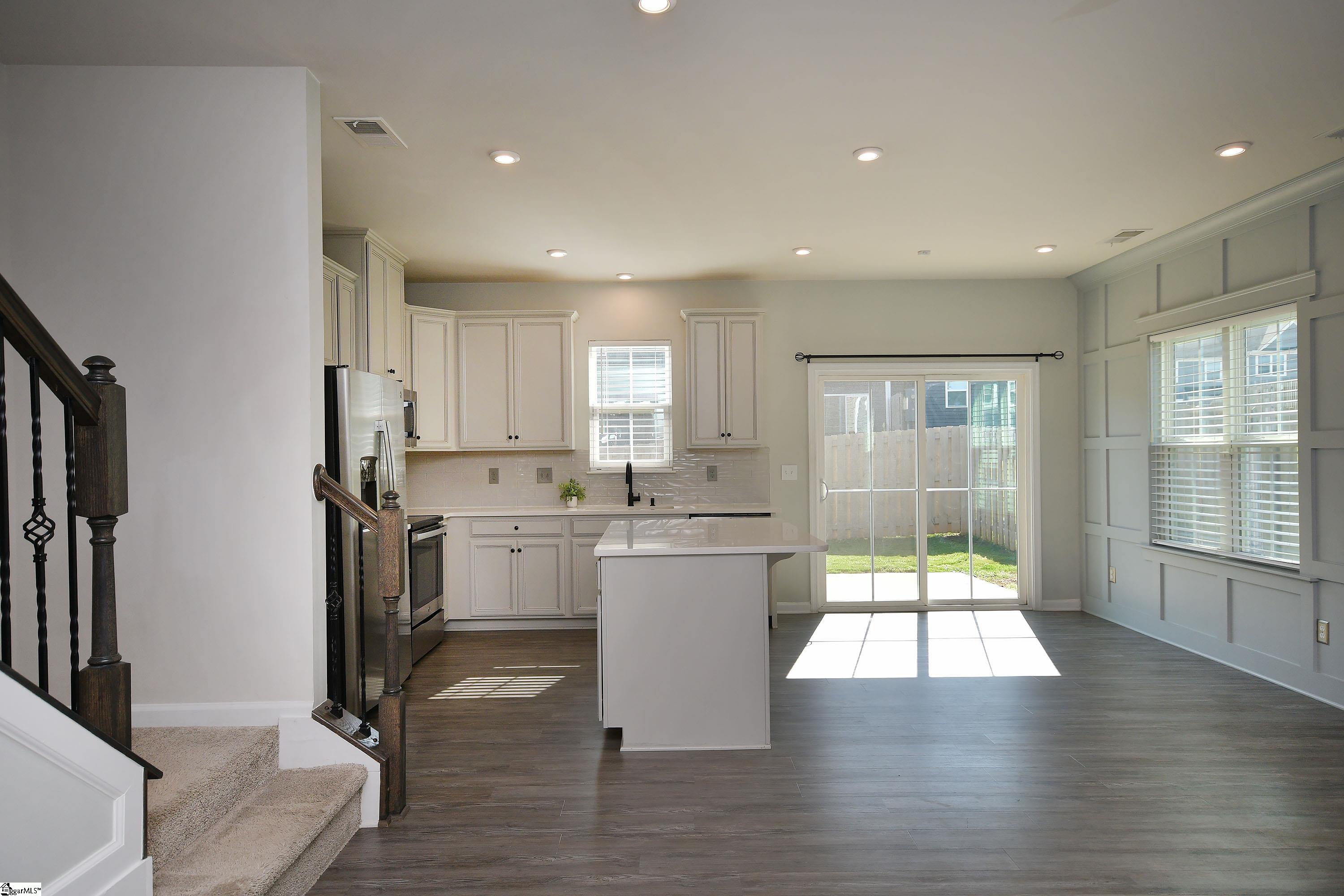 128 Lilywood Court Property Photo 7