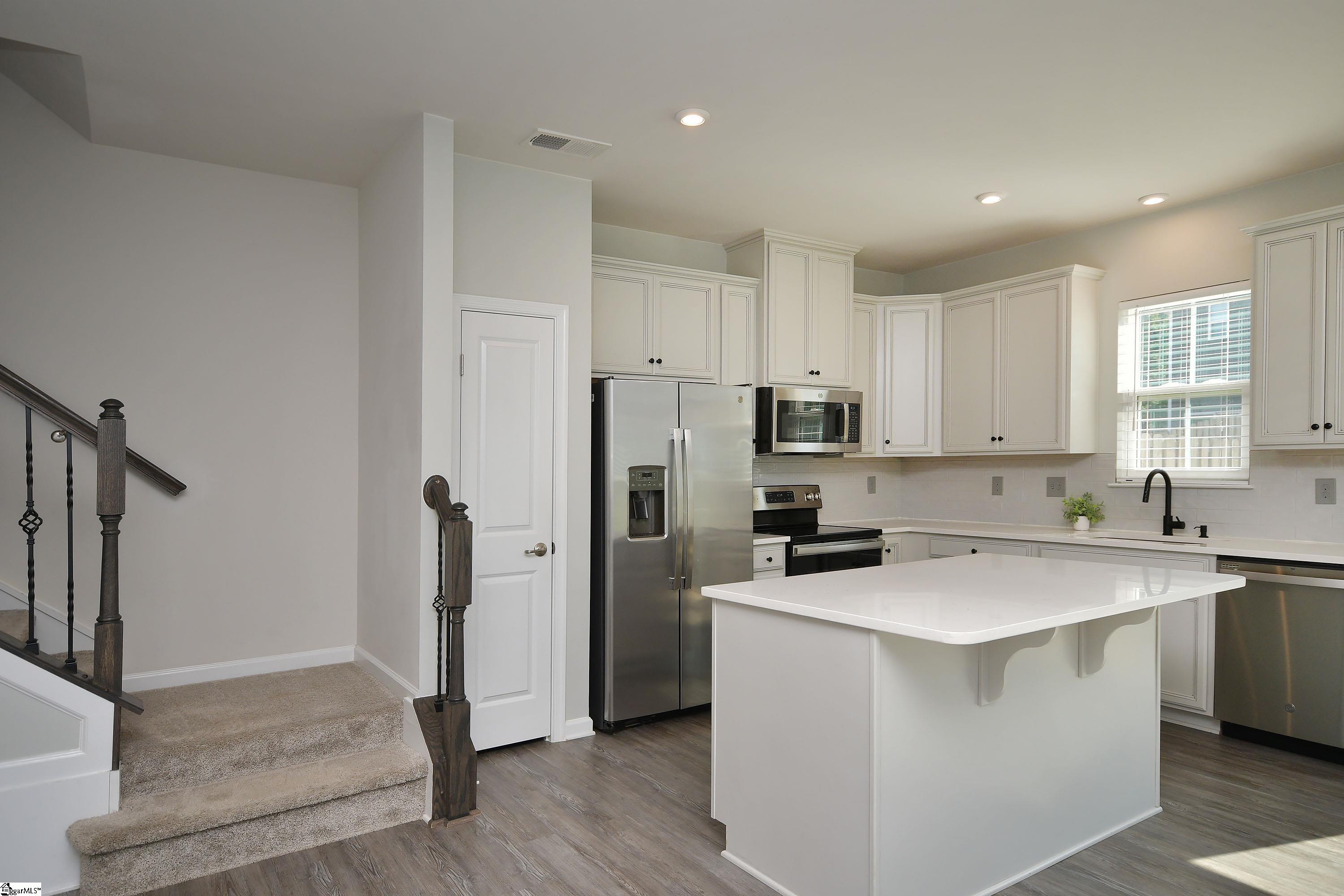 128 Lilywood Court Property Photo 14