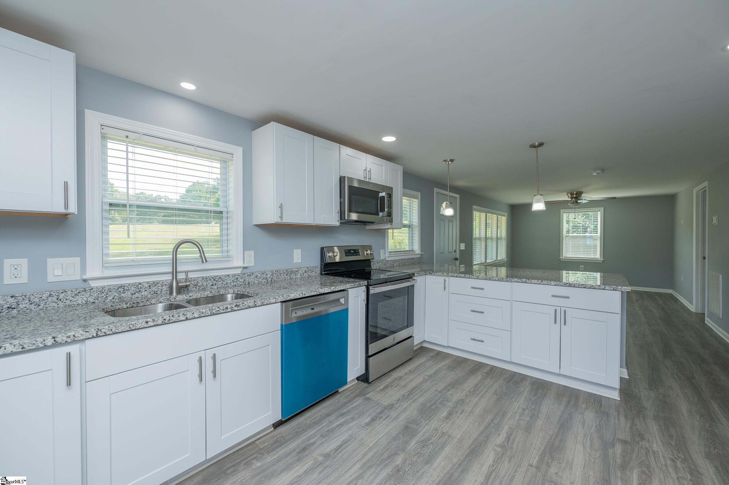 300 Cedar Springs Road Property Photo 12