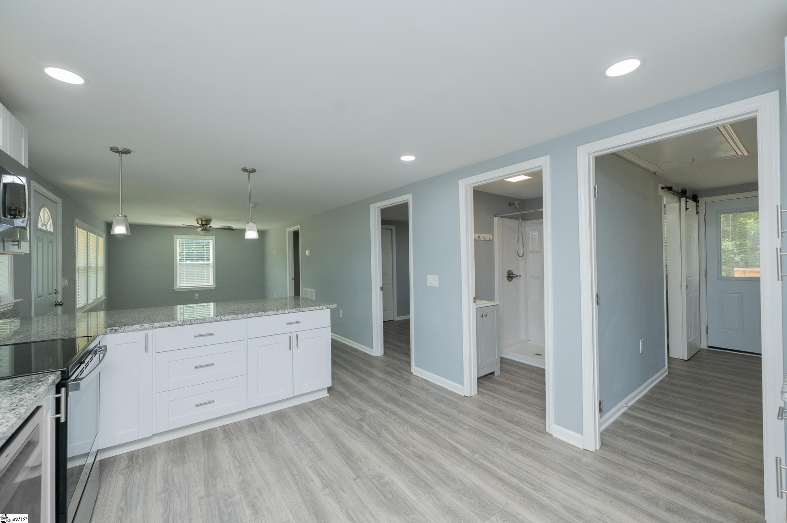 300 Cedar Springs Road Property Photo 13