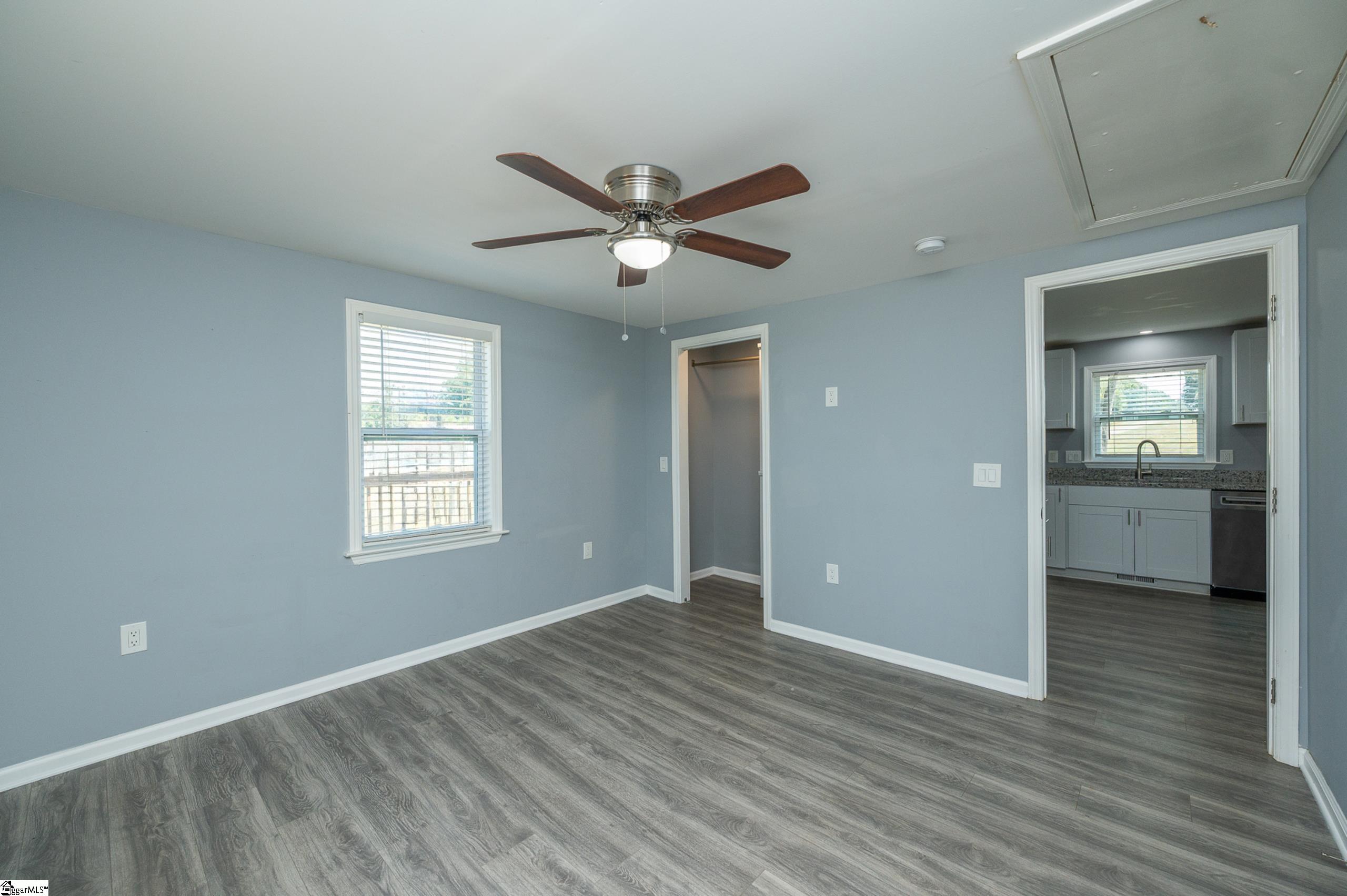 300 Cedar Springs Road Property Photo 17