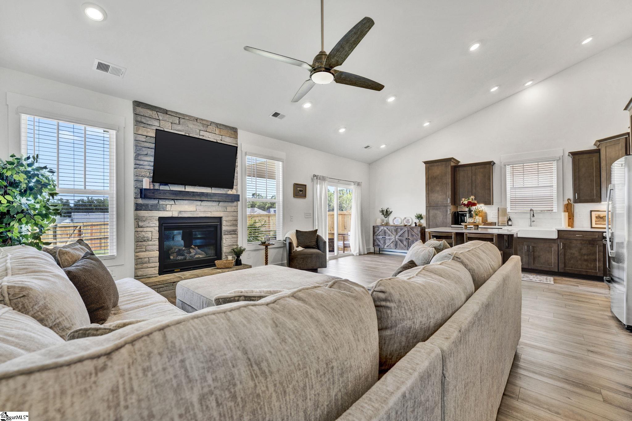 103 Moorish Circle Property Photo 14