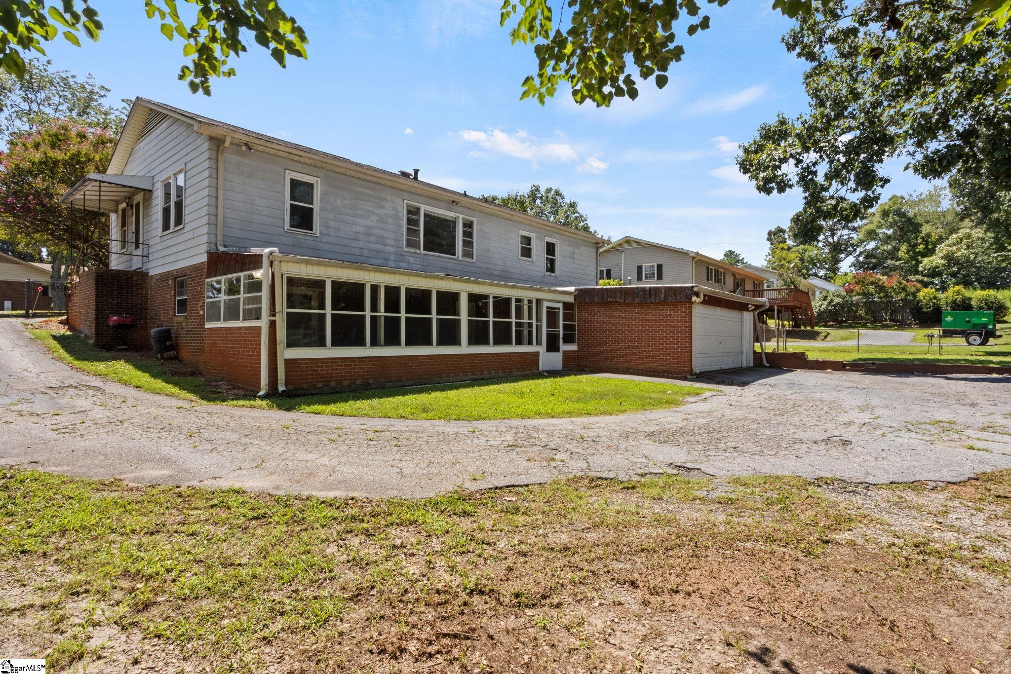 706 W Lee Road Property Photo 26