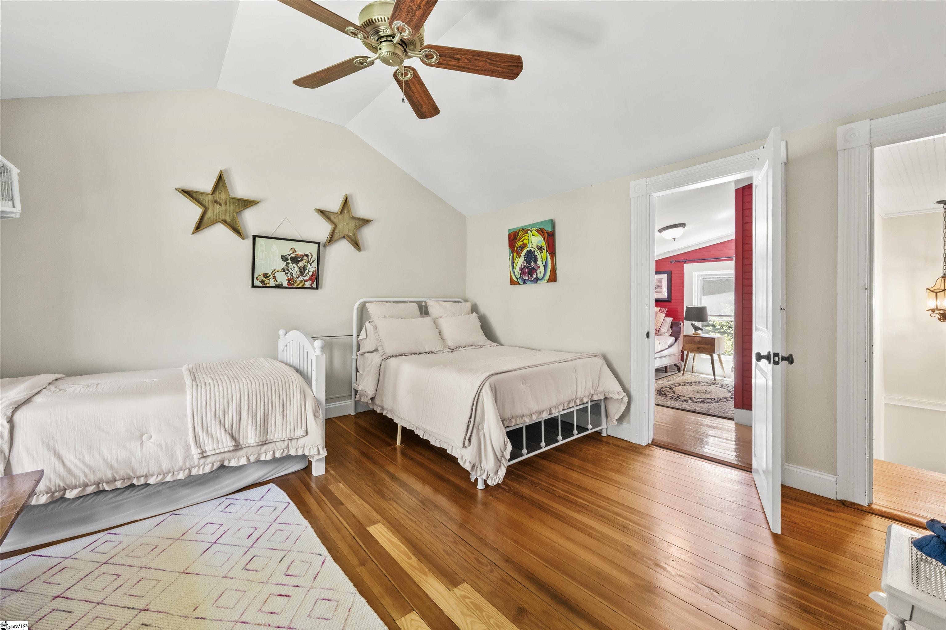 520 Esseola Street Property Photo 17