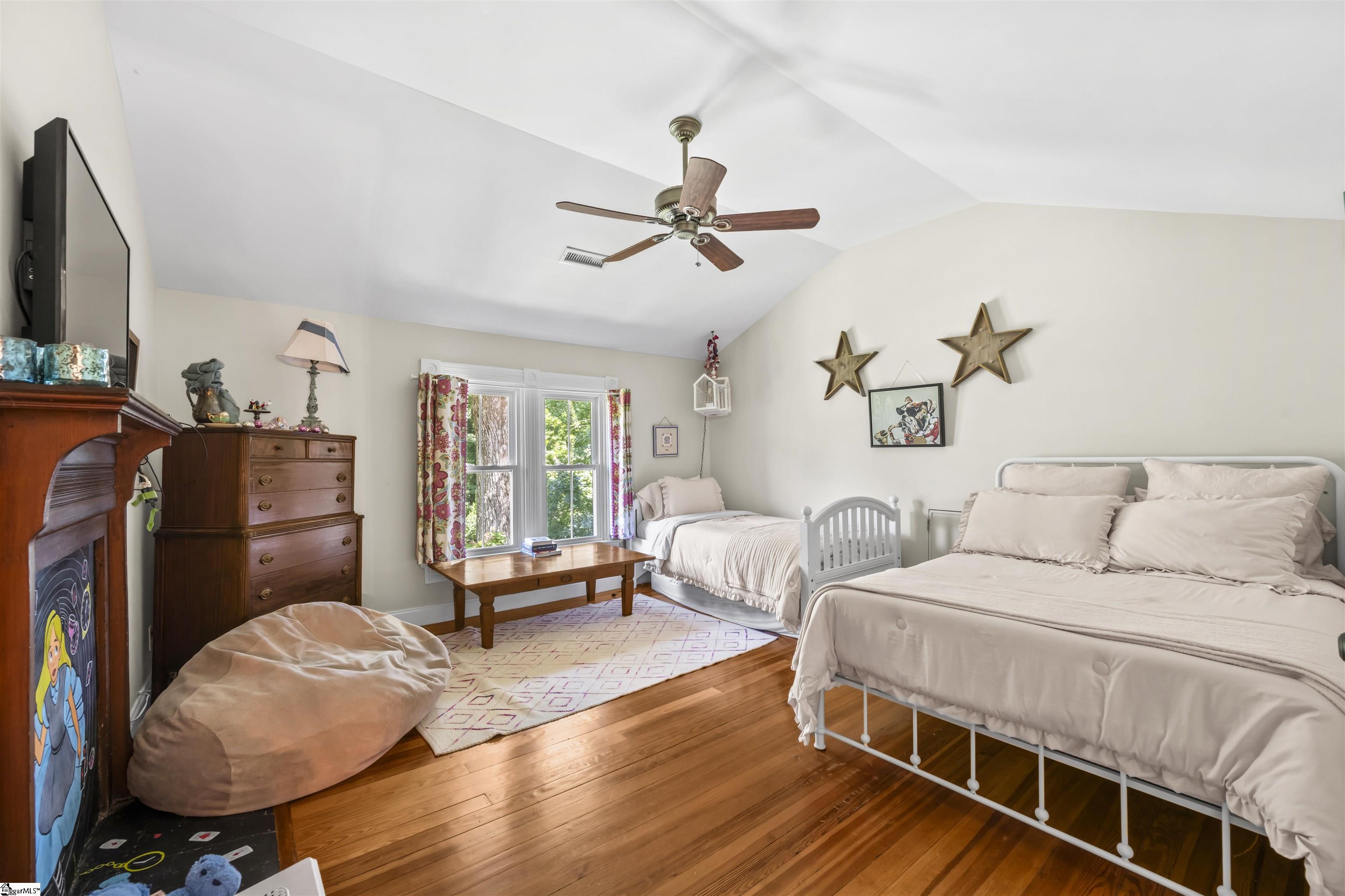 520 Esseola Street Property Photo 18