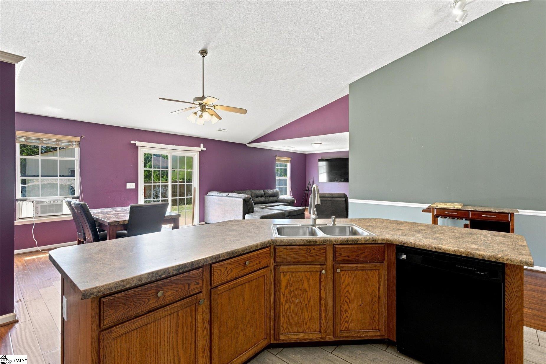 28 Picardy Drive Property Photo 10
