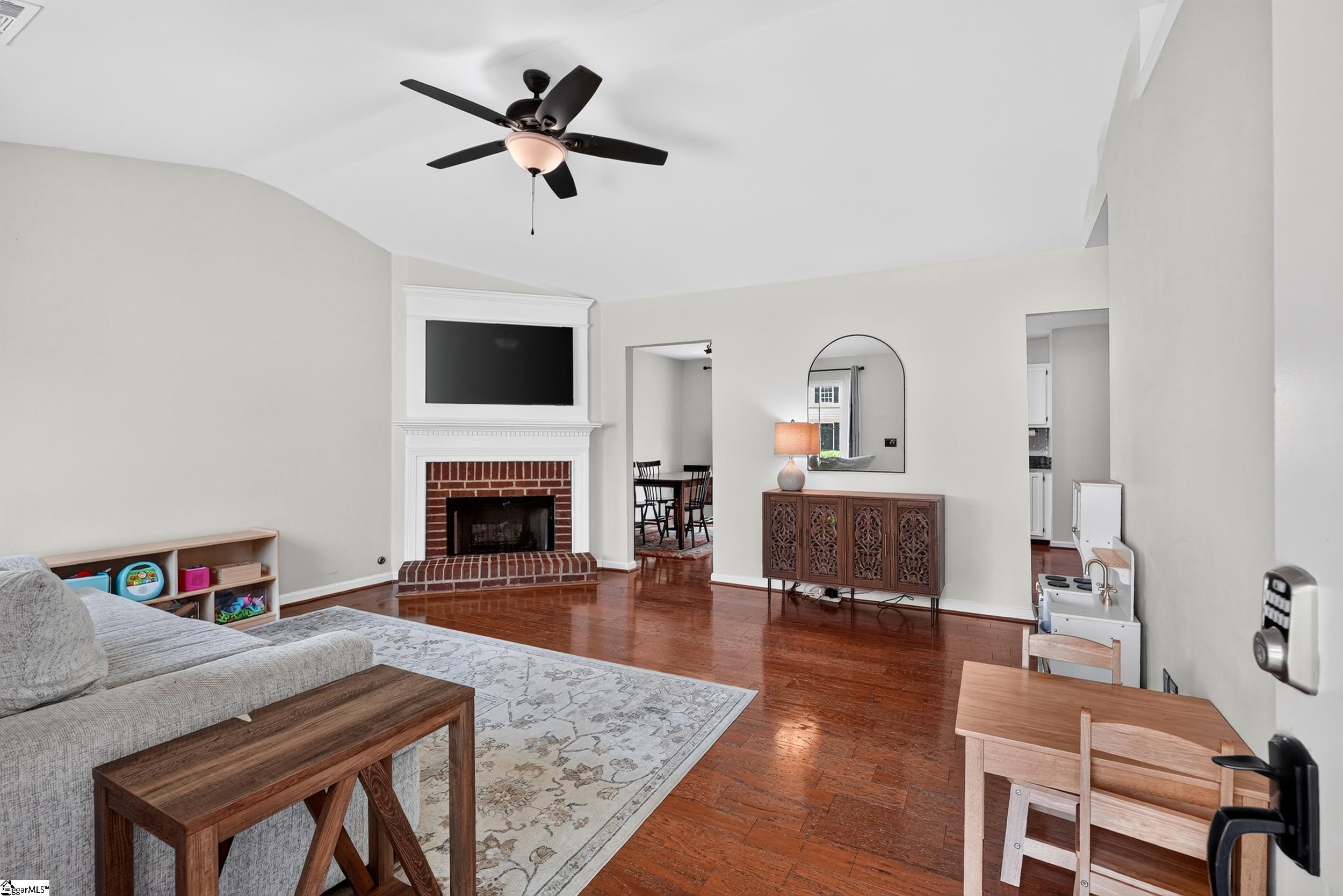19 Summerlin Place Property Photo 6