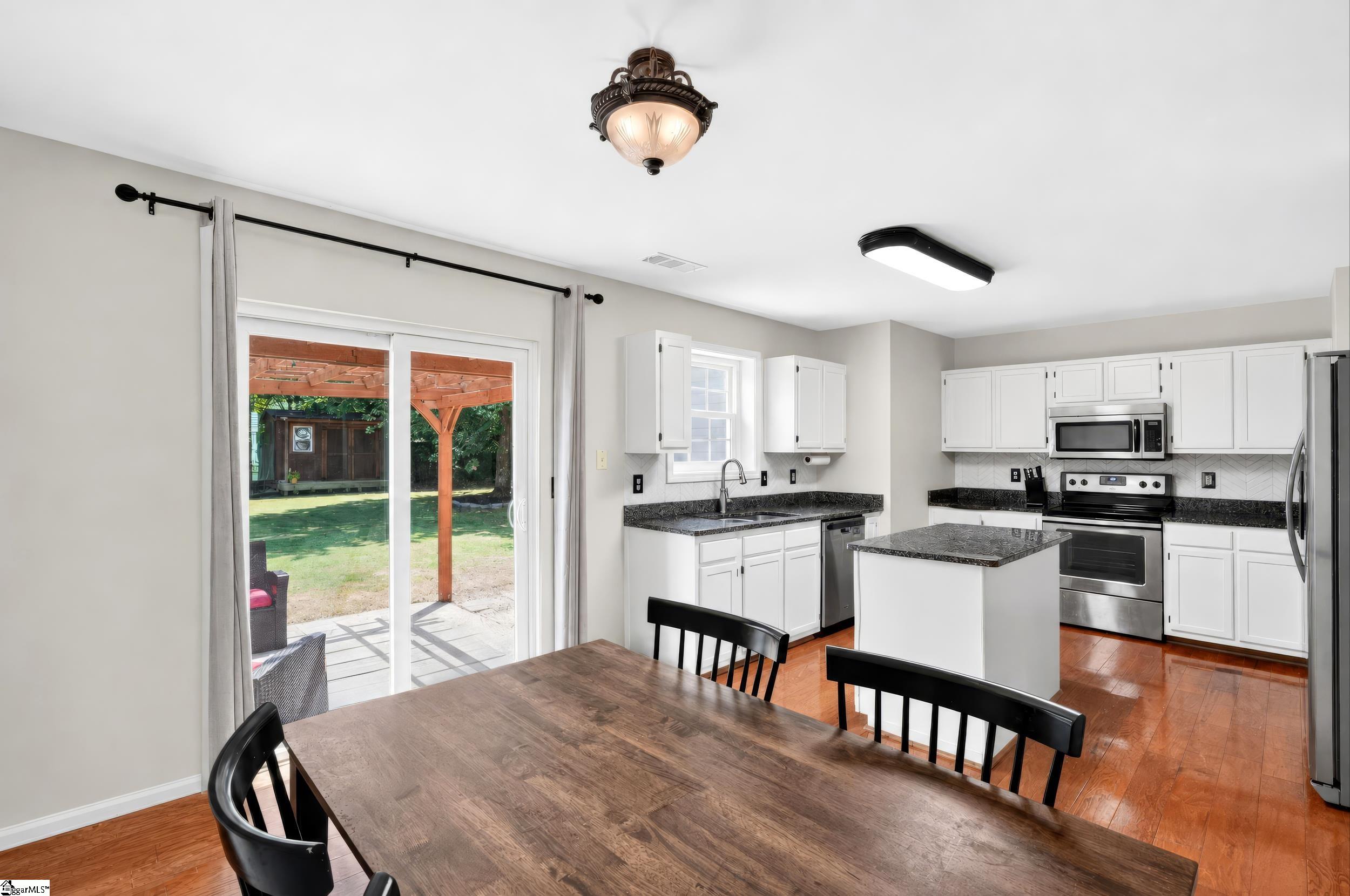 19 Summerlin Place Property Photo 11