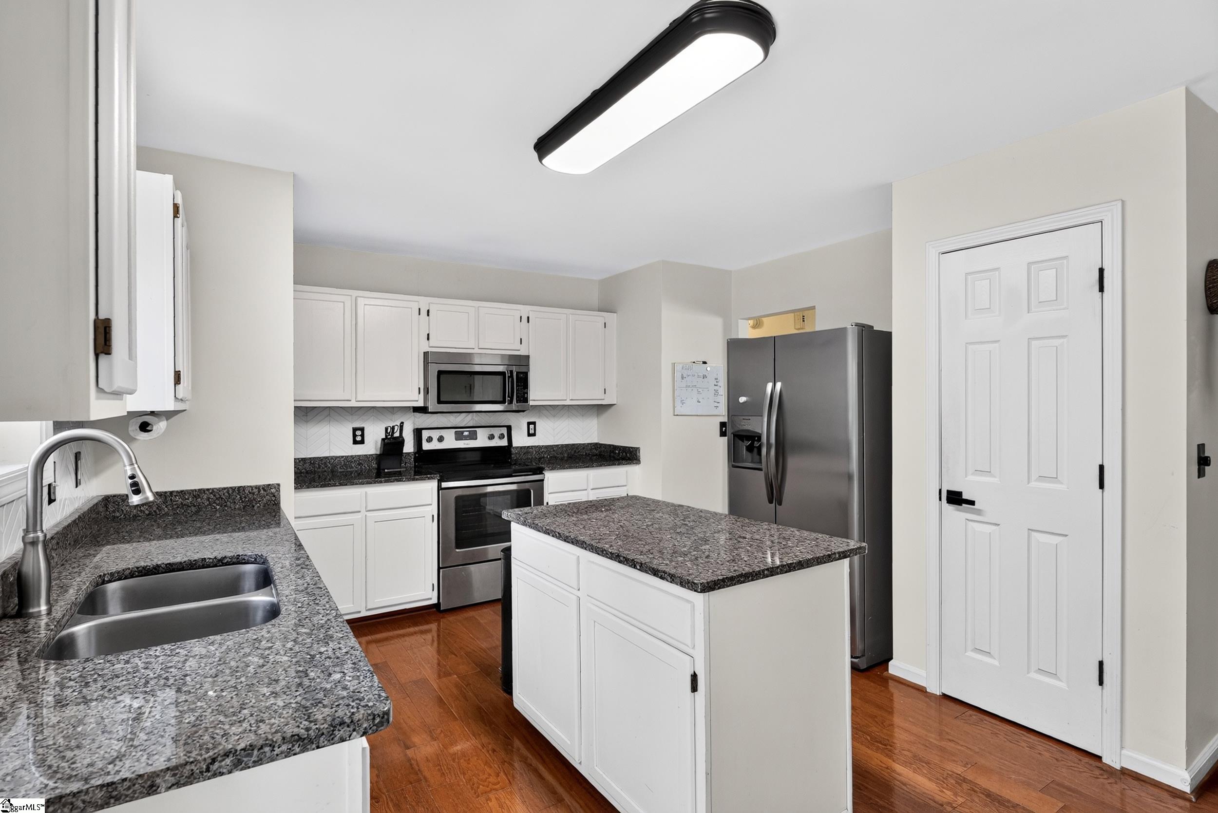 19 Summerlin Place Property Photo 13