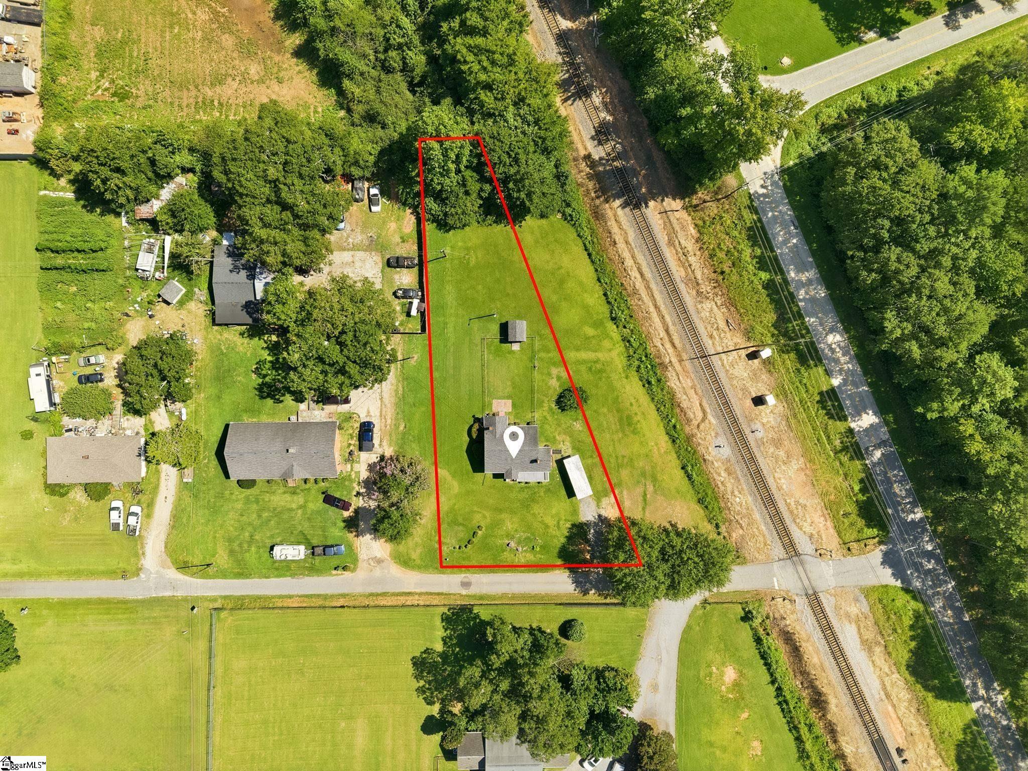 100 Sunset Drive Property Photo 2