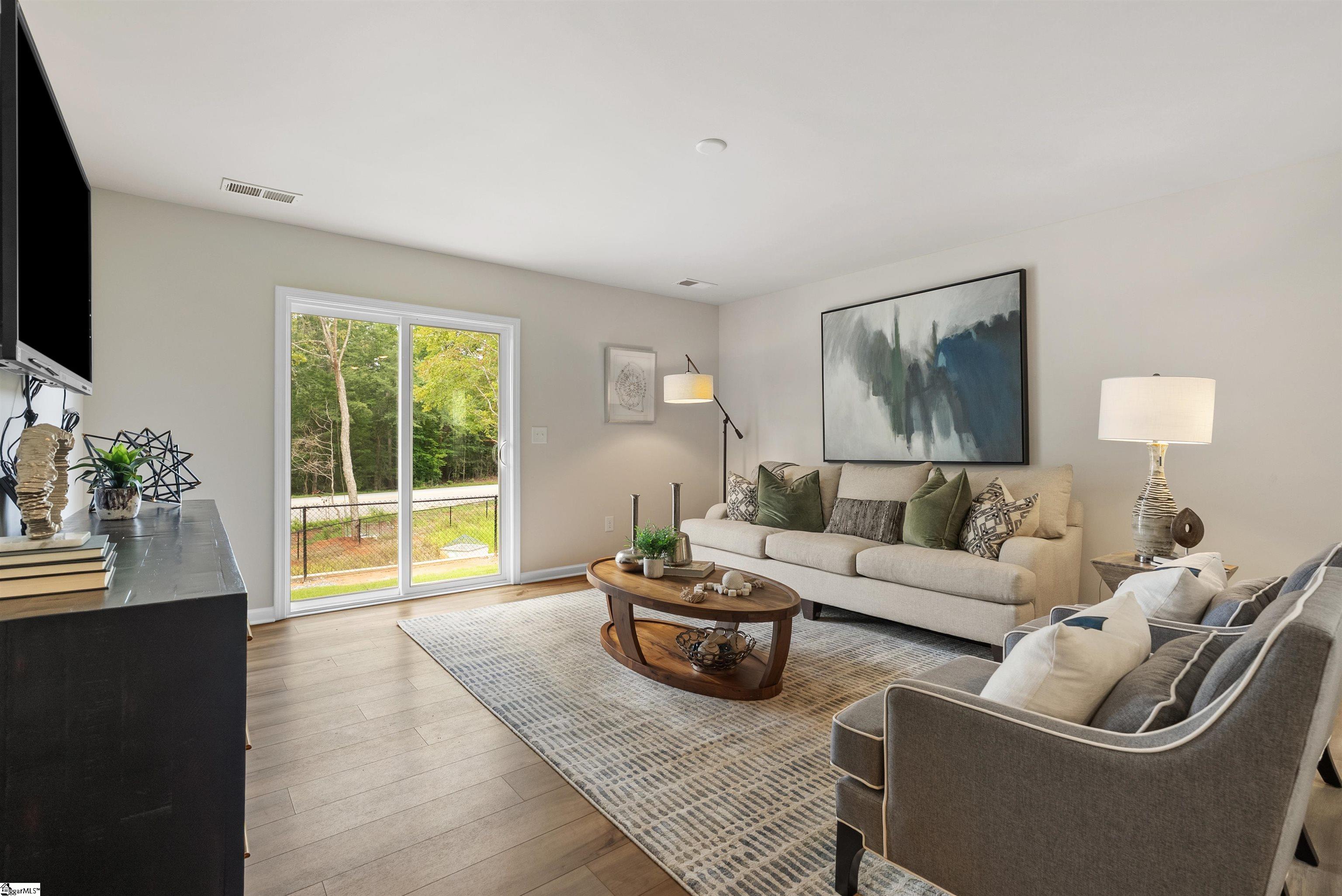 160 Crewe Street Property Photo 7