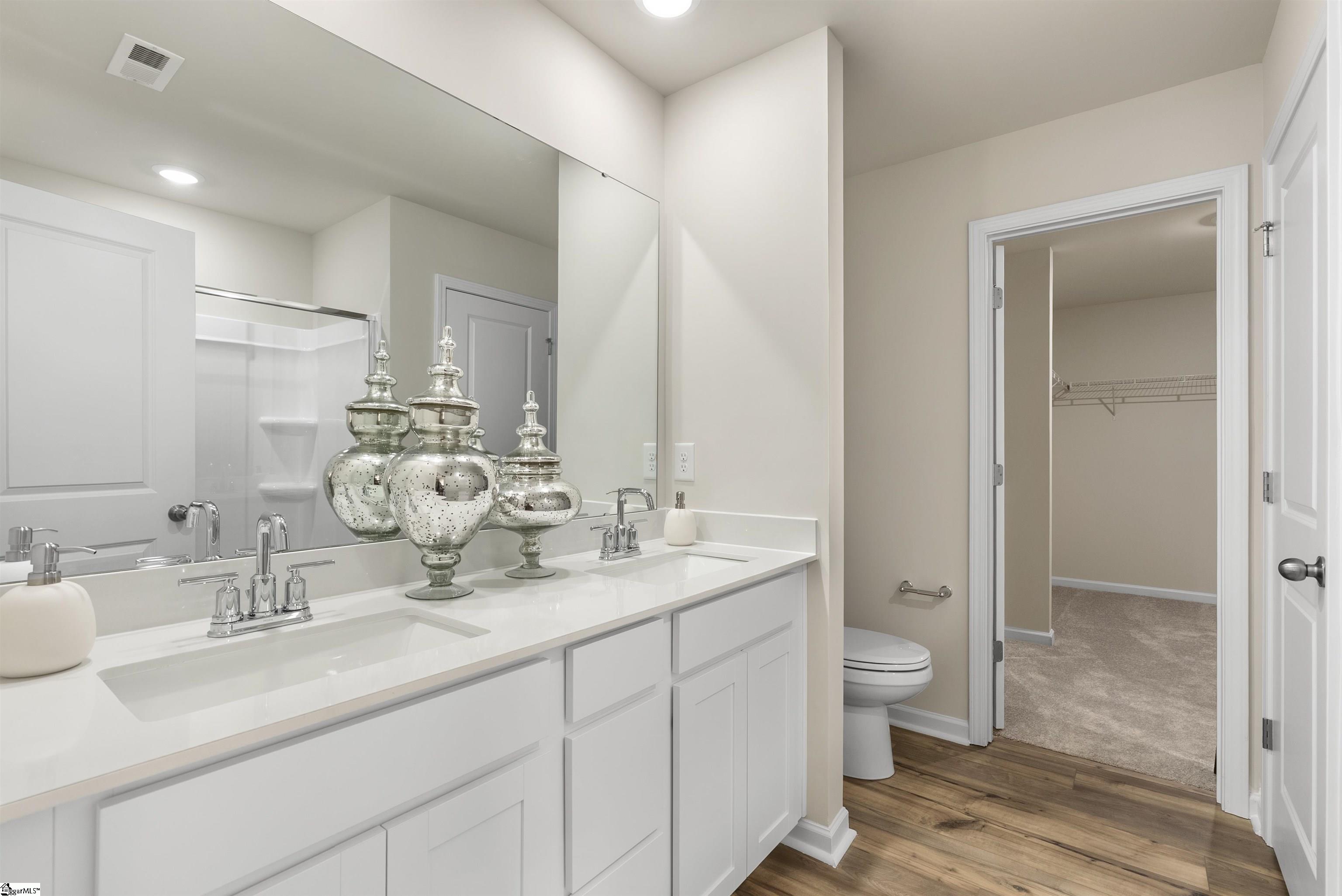 160 Crewe Street Property Photo 12