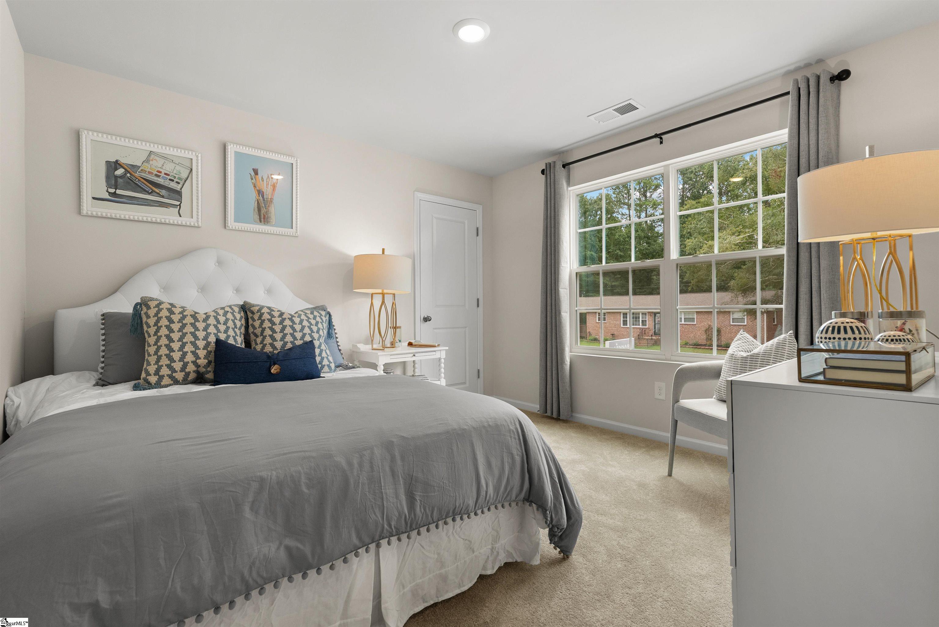 160 Crewe Street Property Photo 14