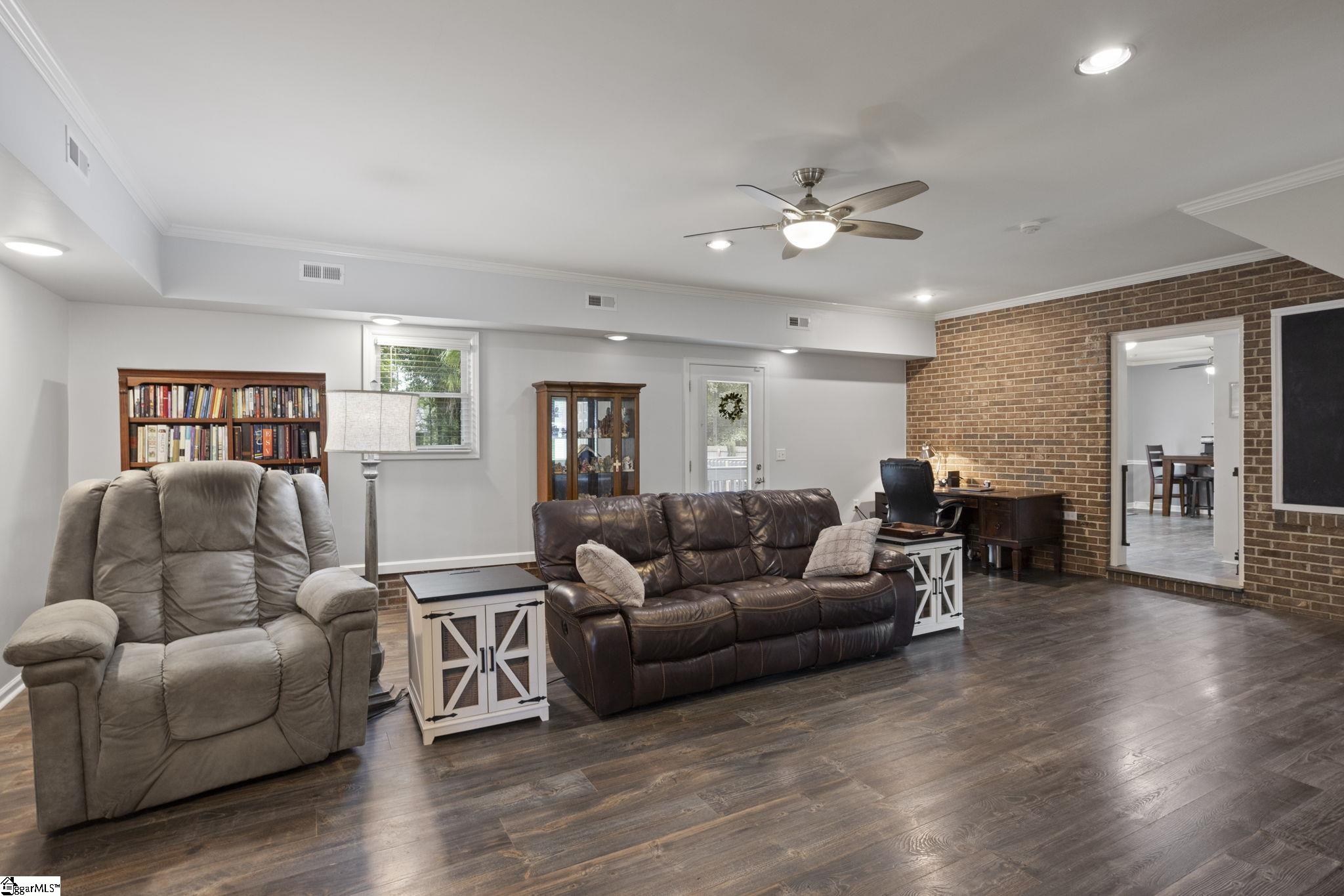 15 Morningdale Drive Property Photo 21