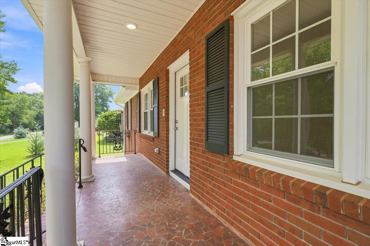 149 Coldstream Drive Property Photo 4