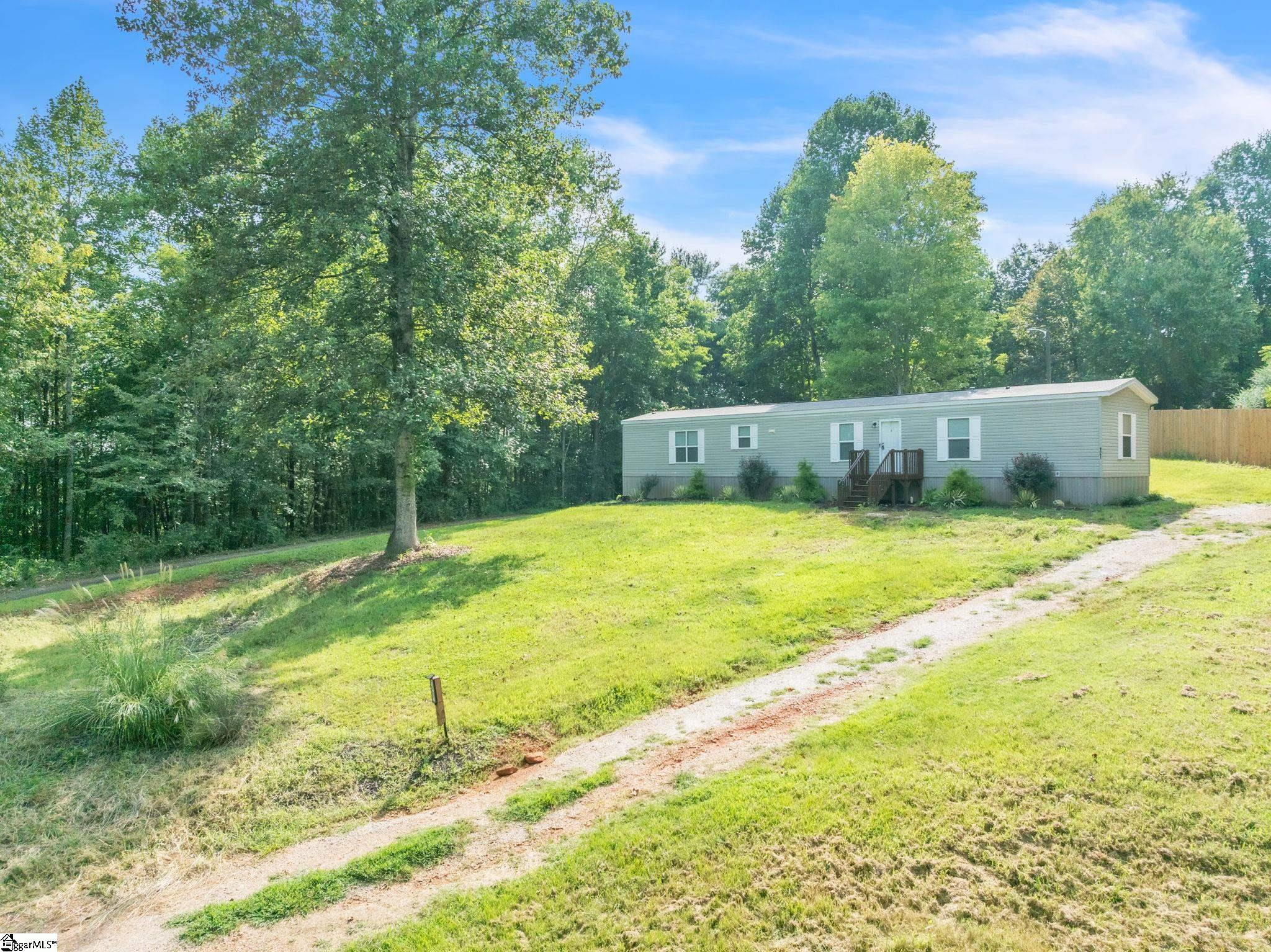 121 Hightop Drive Property Photo 2