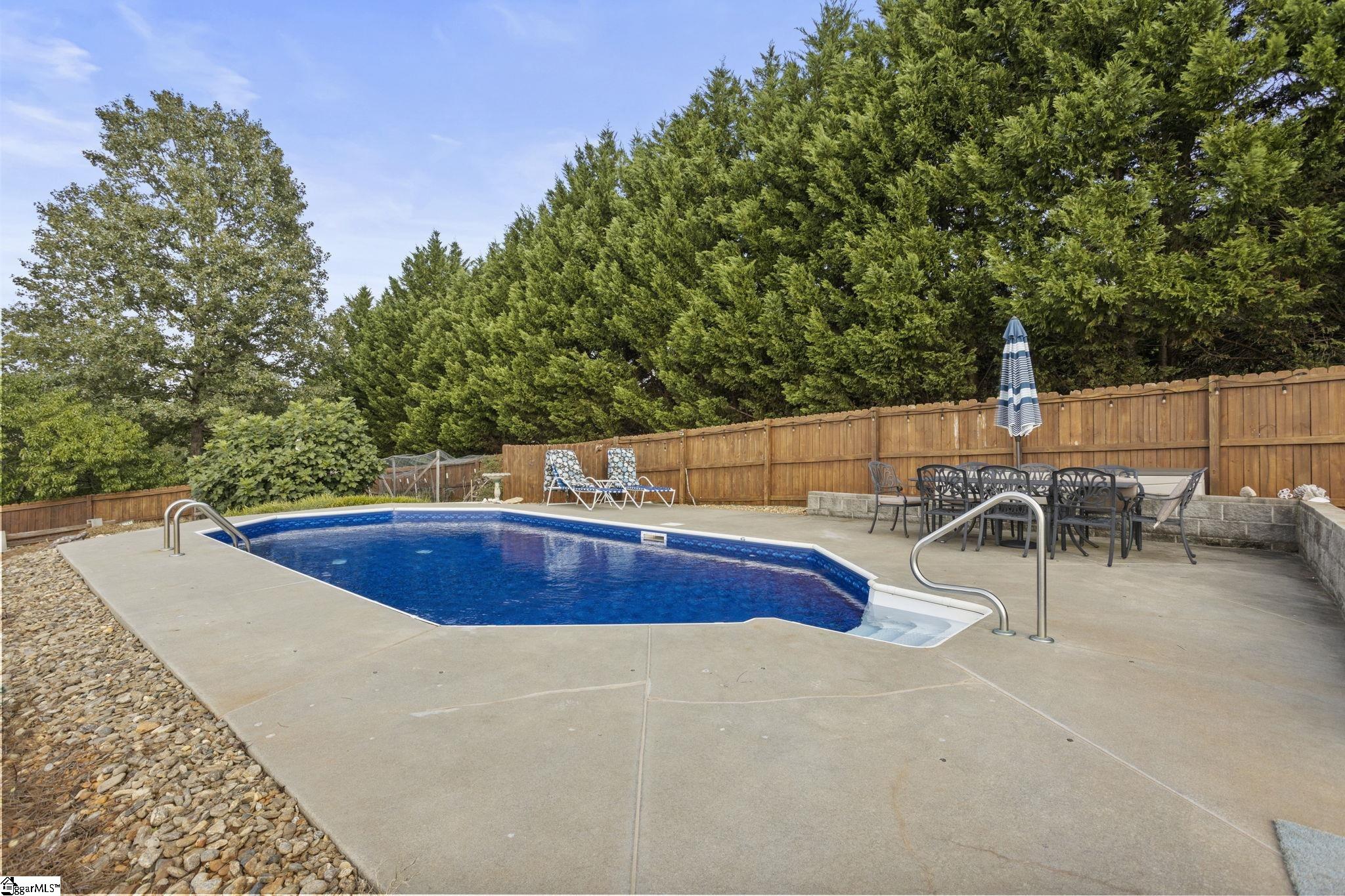 52 Sacha Lane Property Photo 2