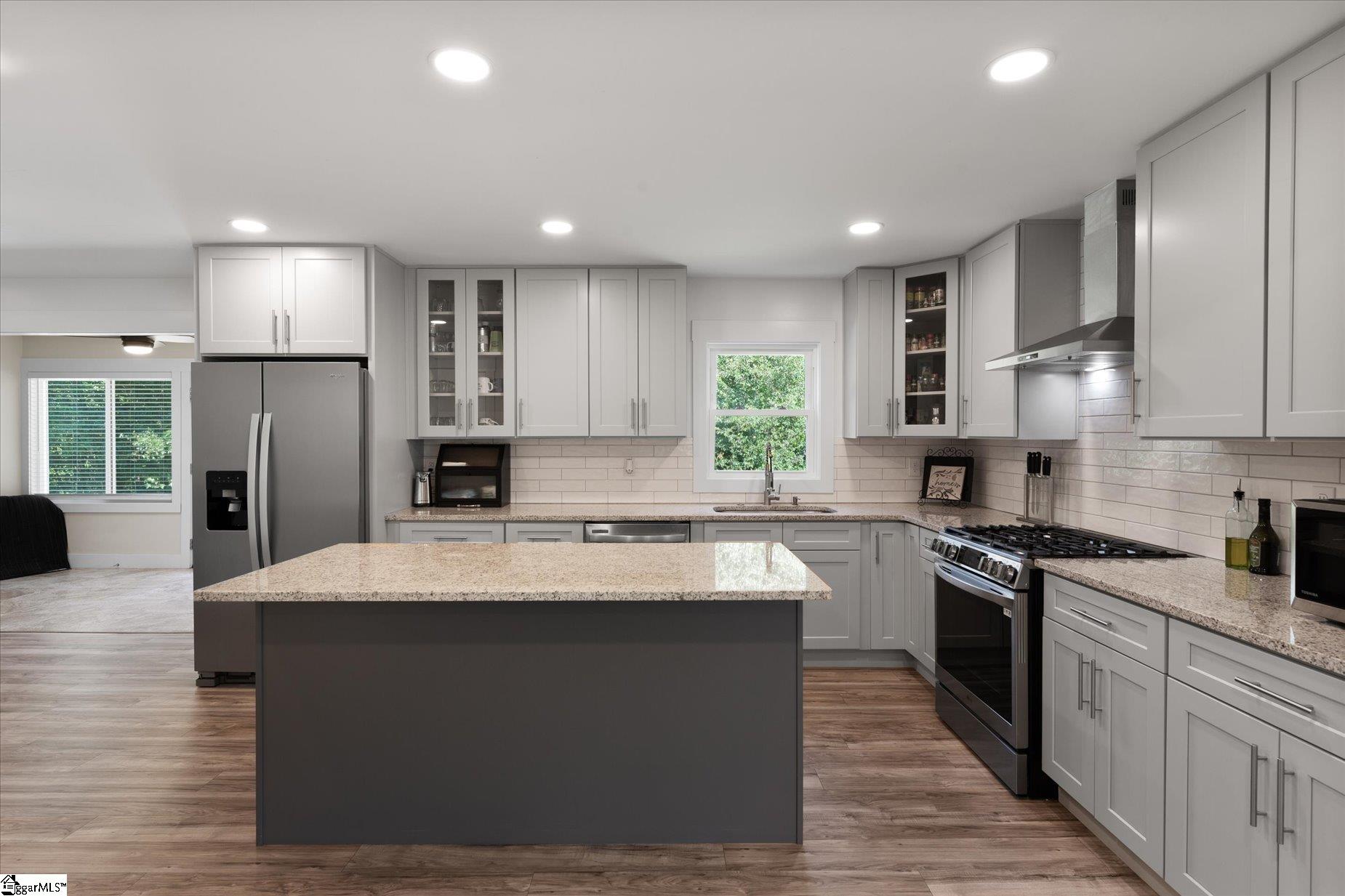 1906 417 Highway Property Photo 17