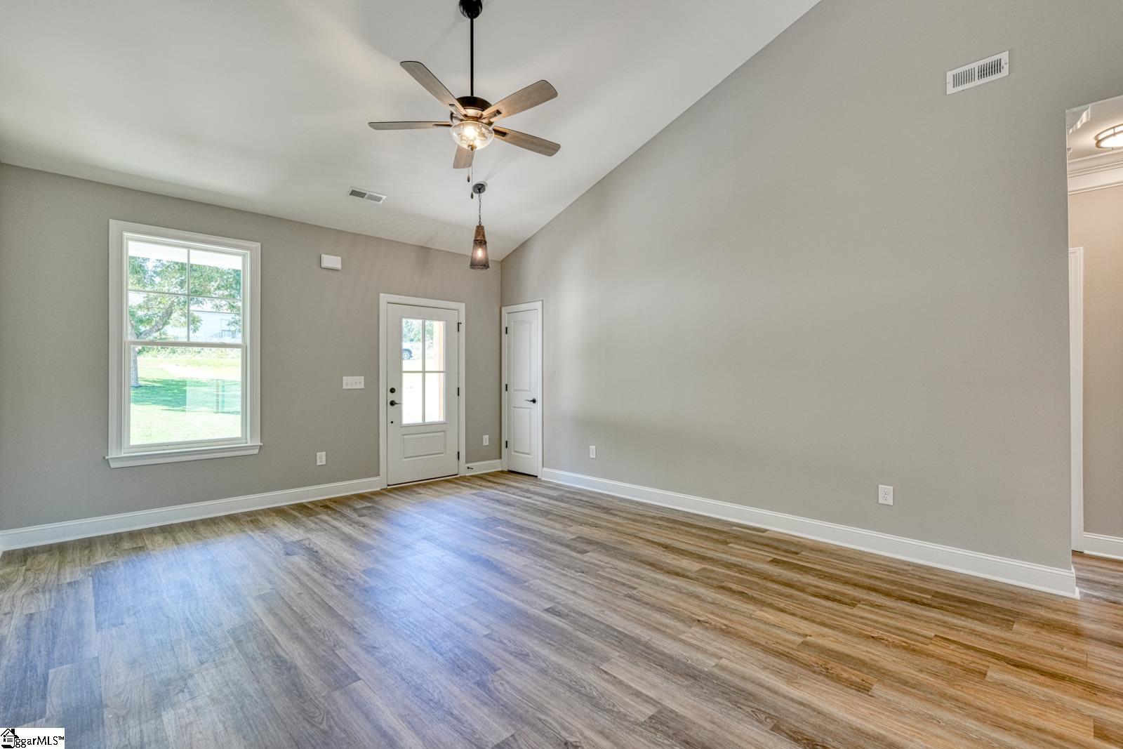 366 E Boundary Drive Property Photo 6