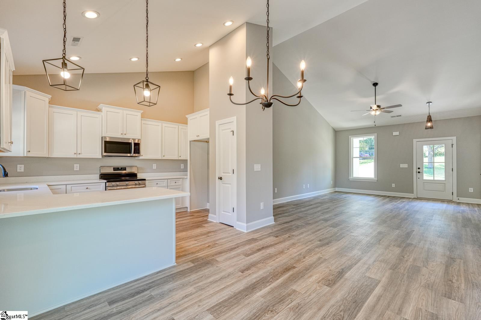 366 E Boundary Drive Property Photo 9
