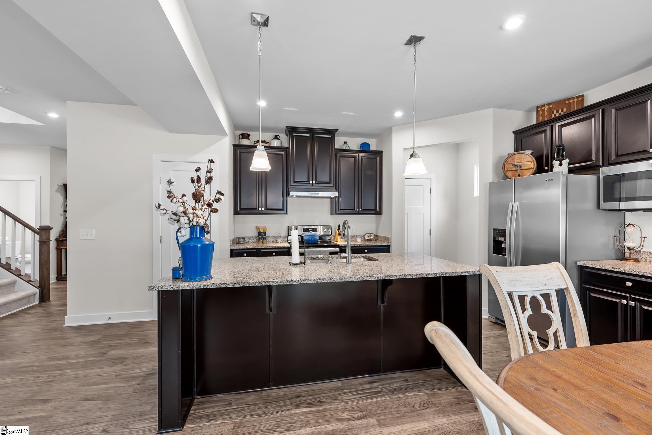 9 Wiltshire Circle Property Photo 16