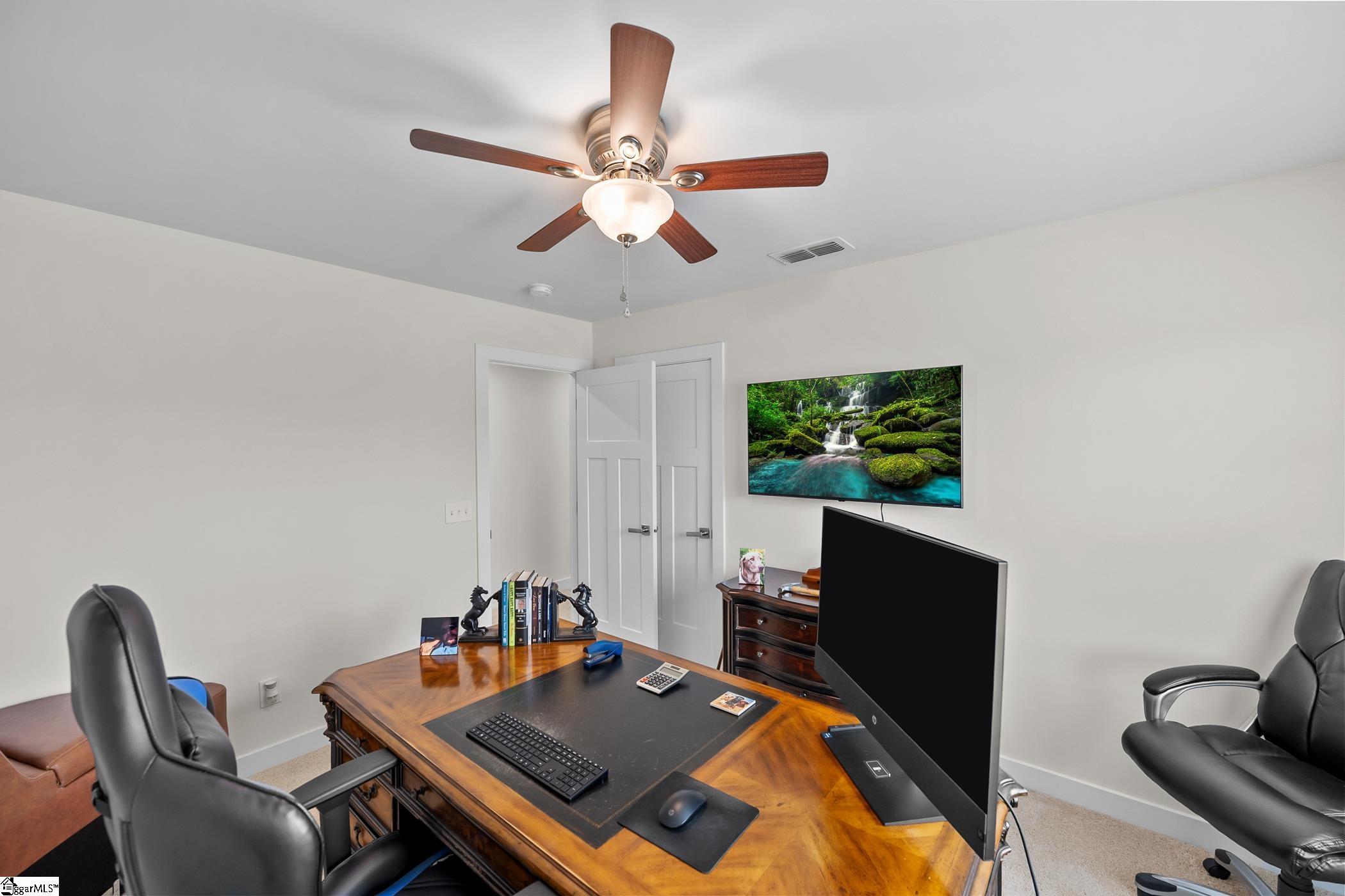 9 Wiltshire Circle Property Photo 30