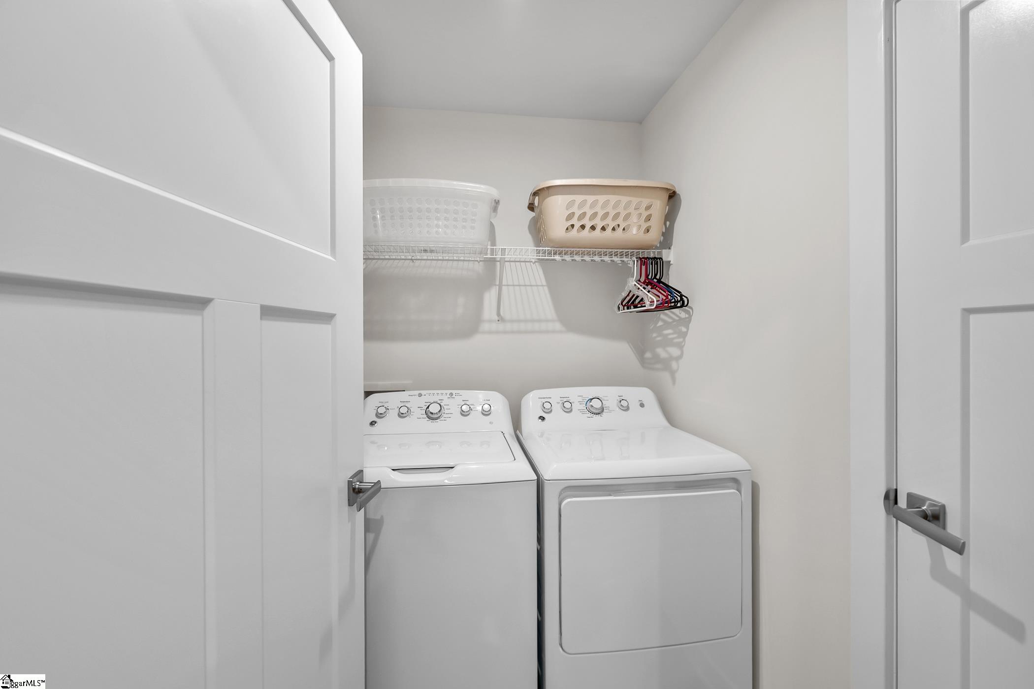 9 Wiltshire Circle Property Photo 33