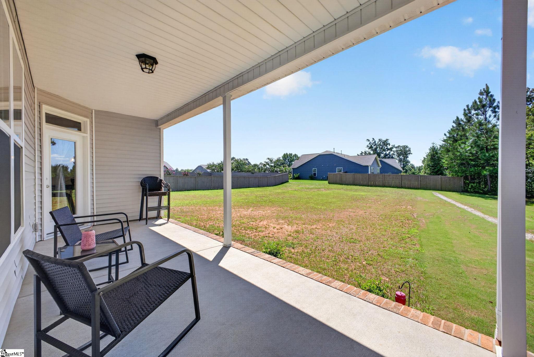 503 Bridlecrest Lane Property Photo 4